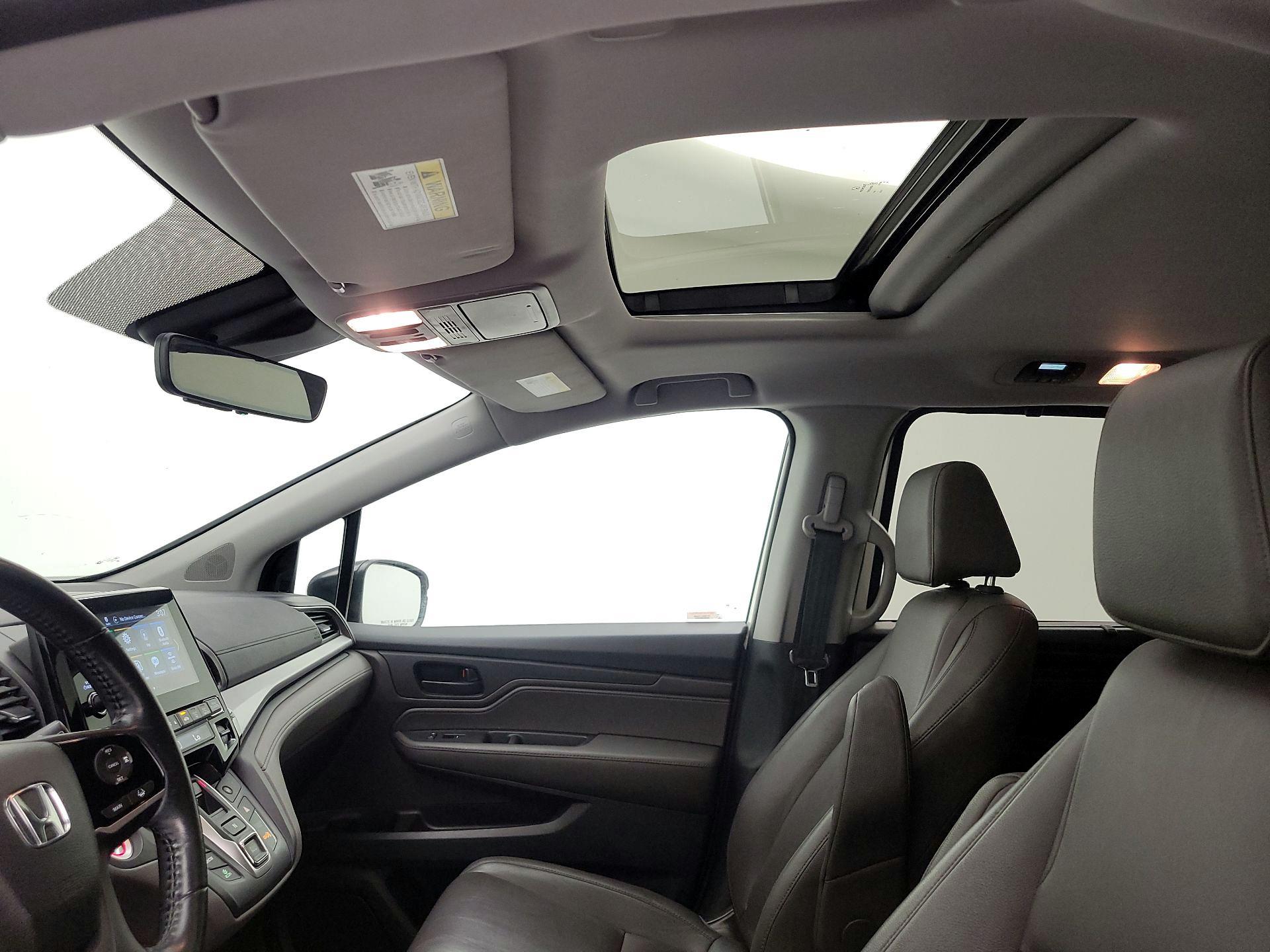 Thumbnail: 2018 Honda Odyssey - 17