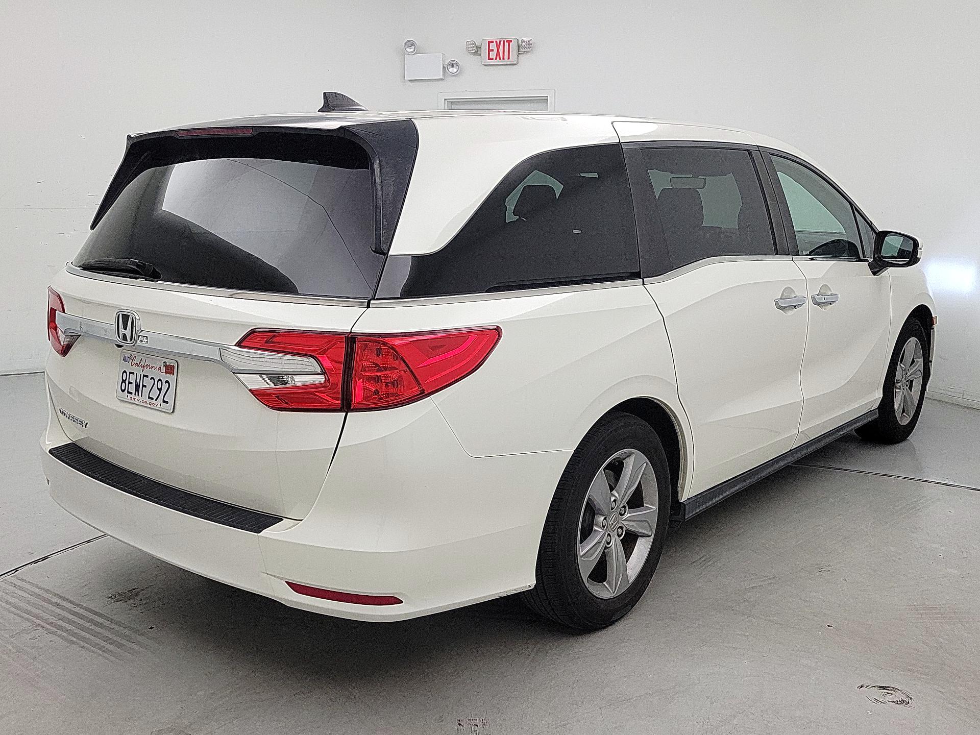 Thumbnail: 2018 Honda Odyssey - 5