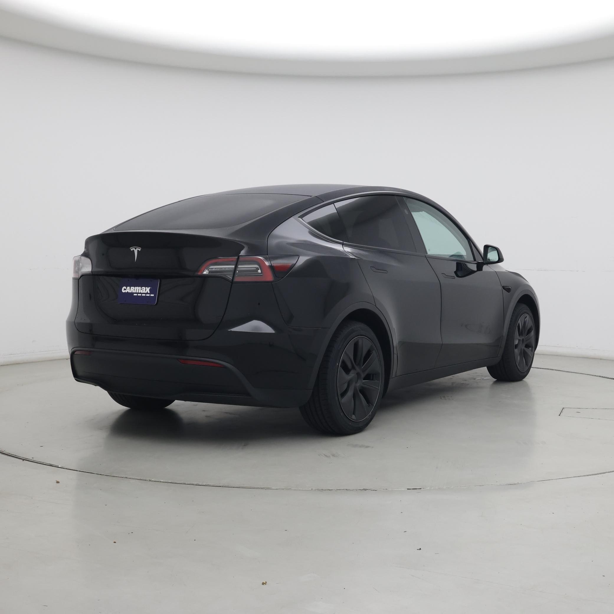 Thumbnail: 2025 Tesla Model Y - 8