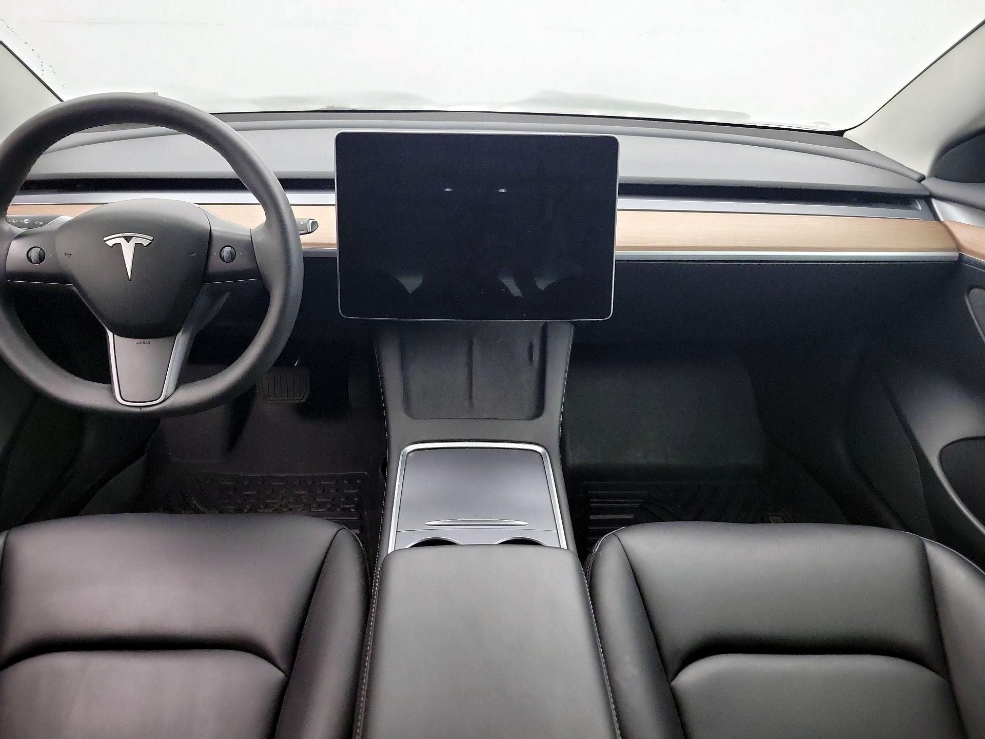 Thumbnail: 2023 Tesla Model 3 - 9