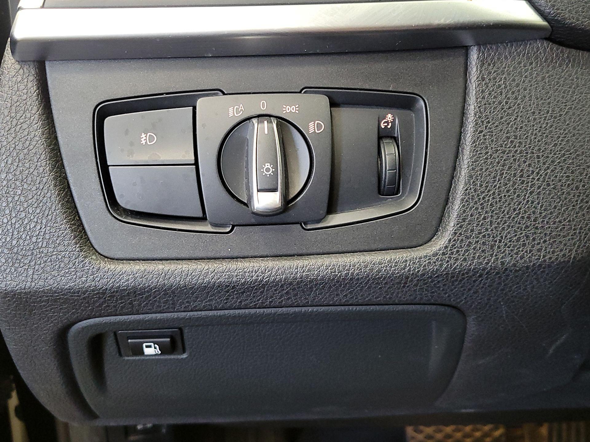 Thumbnail: 2018 BMW 3 Series - 13