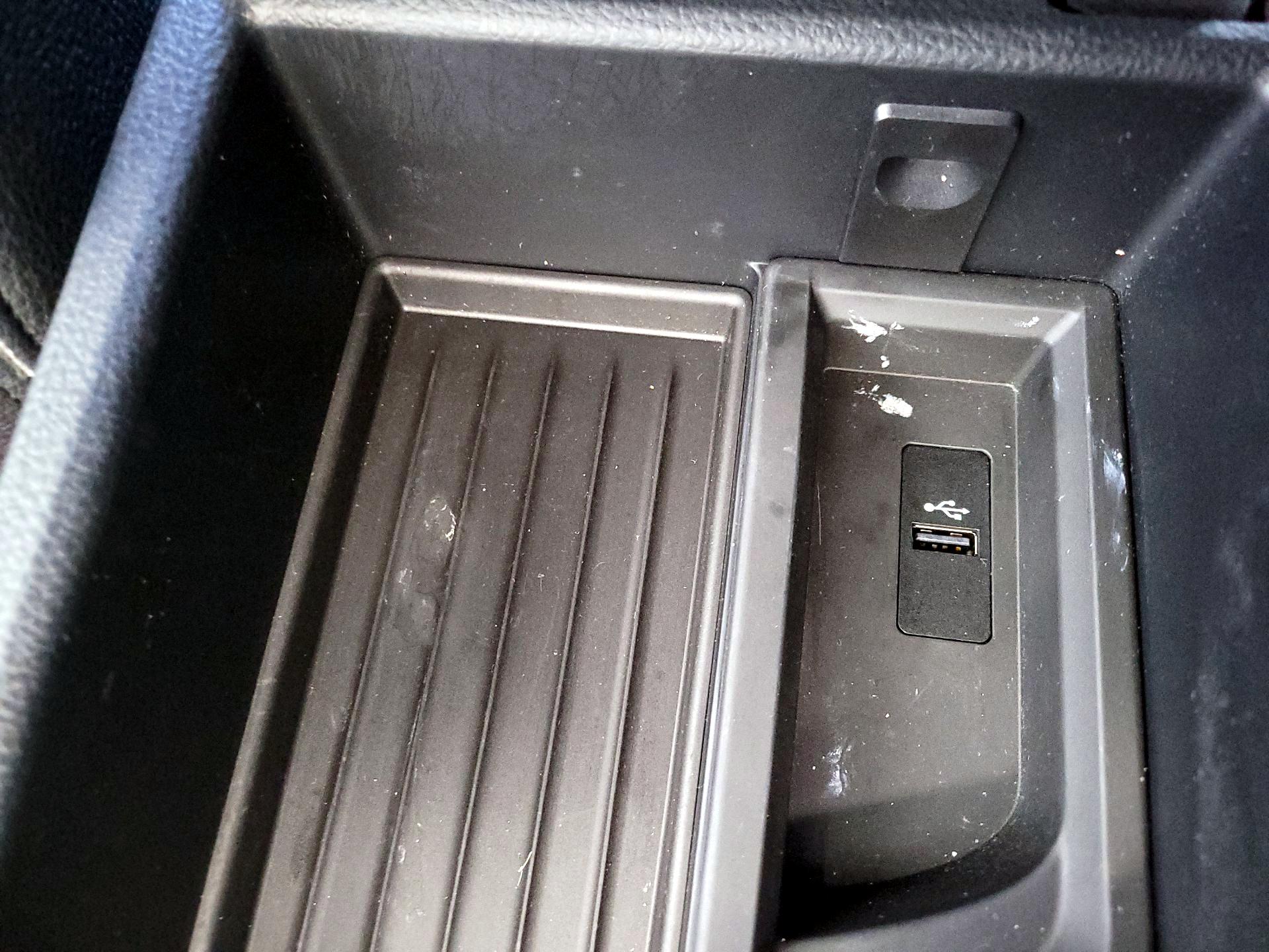 Thumbnail: 2018 BMW 3 Series - 18