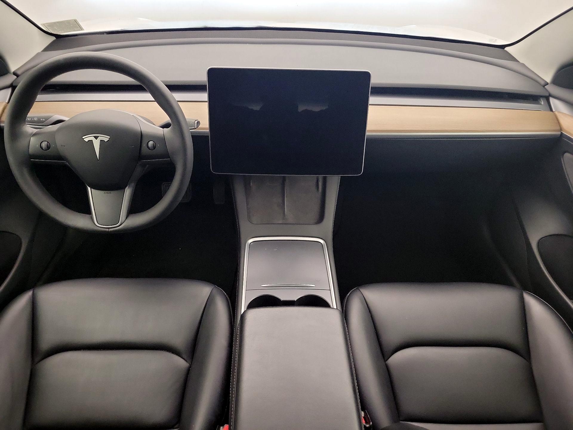 Thumbnail: 2023 Tesla Model 3 - 9