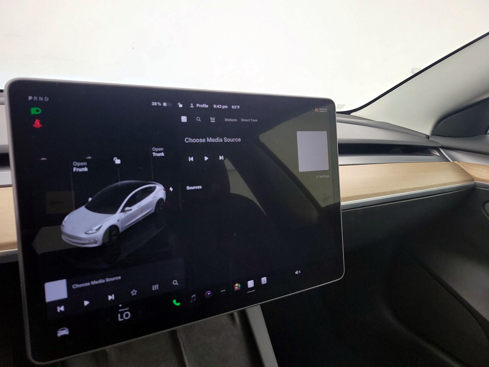 Thumbnail: 2023 Tesla Model 3 - 15