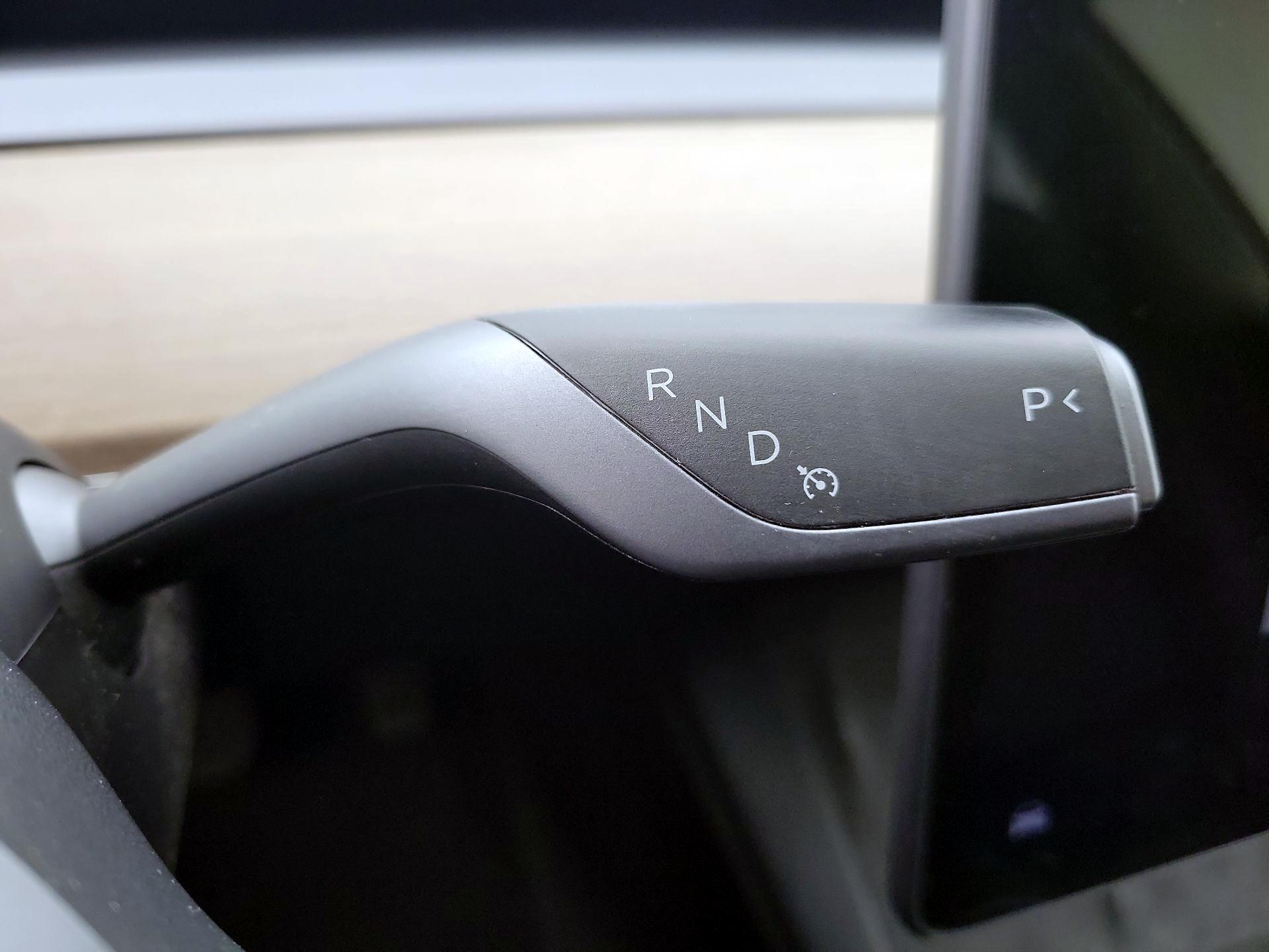 Thumbnail: 2023 Tesla Model 3 - 17