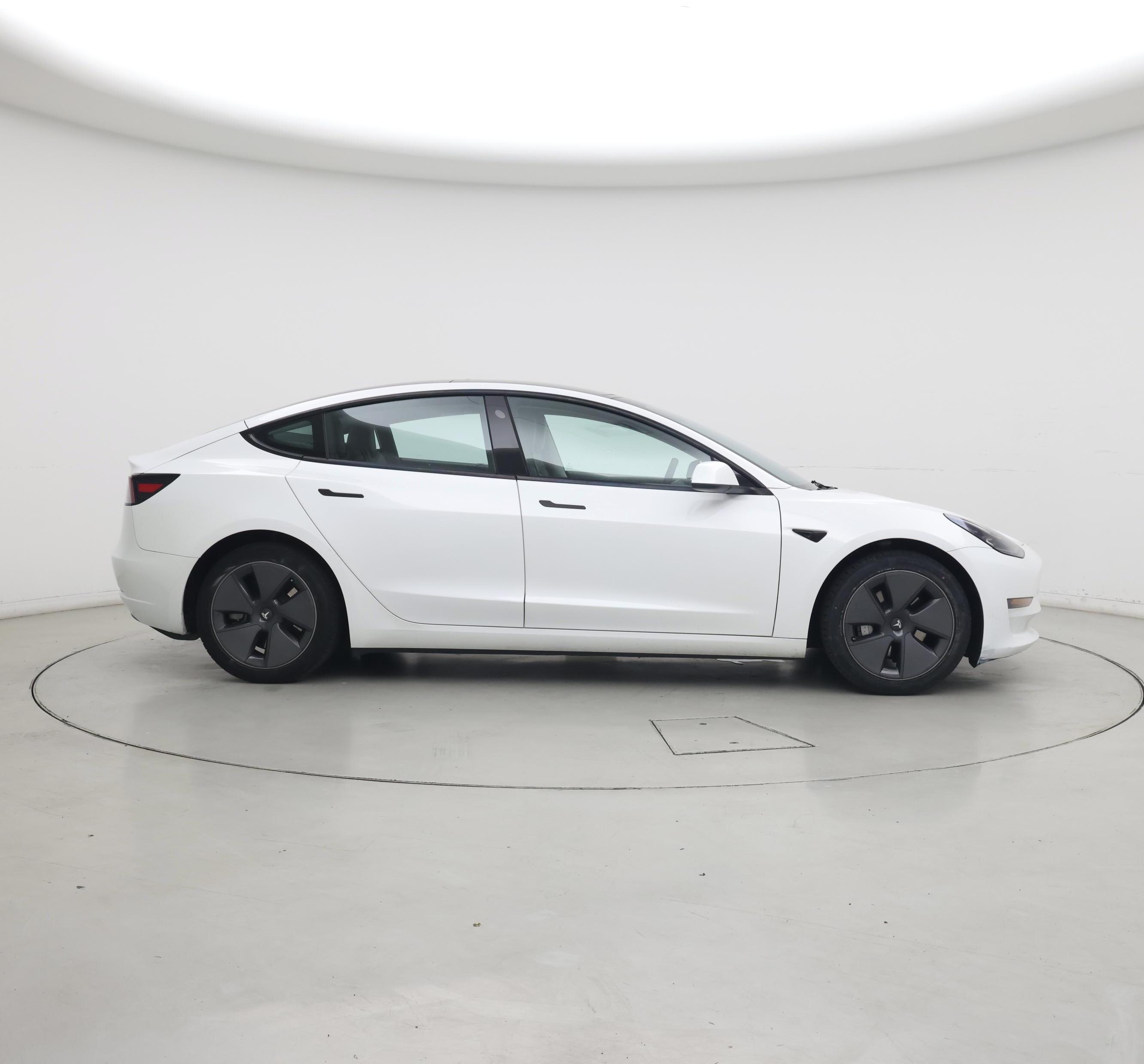 Thumbnail: 2023 Tesla Model 3 - 7