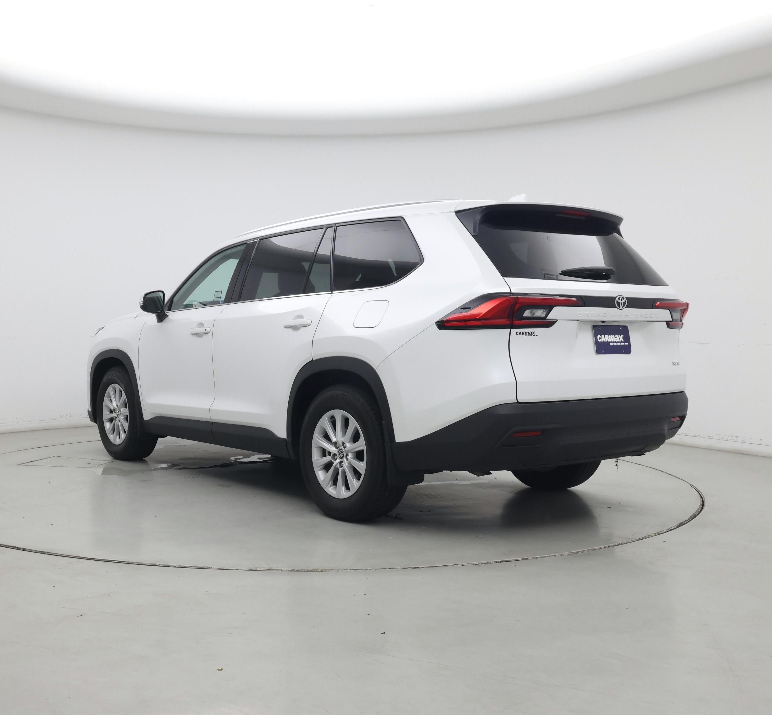 Thumbnail: 2024 Toyota Grand Highlander - 2