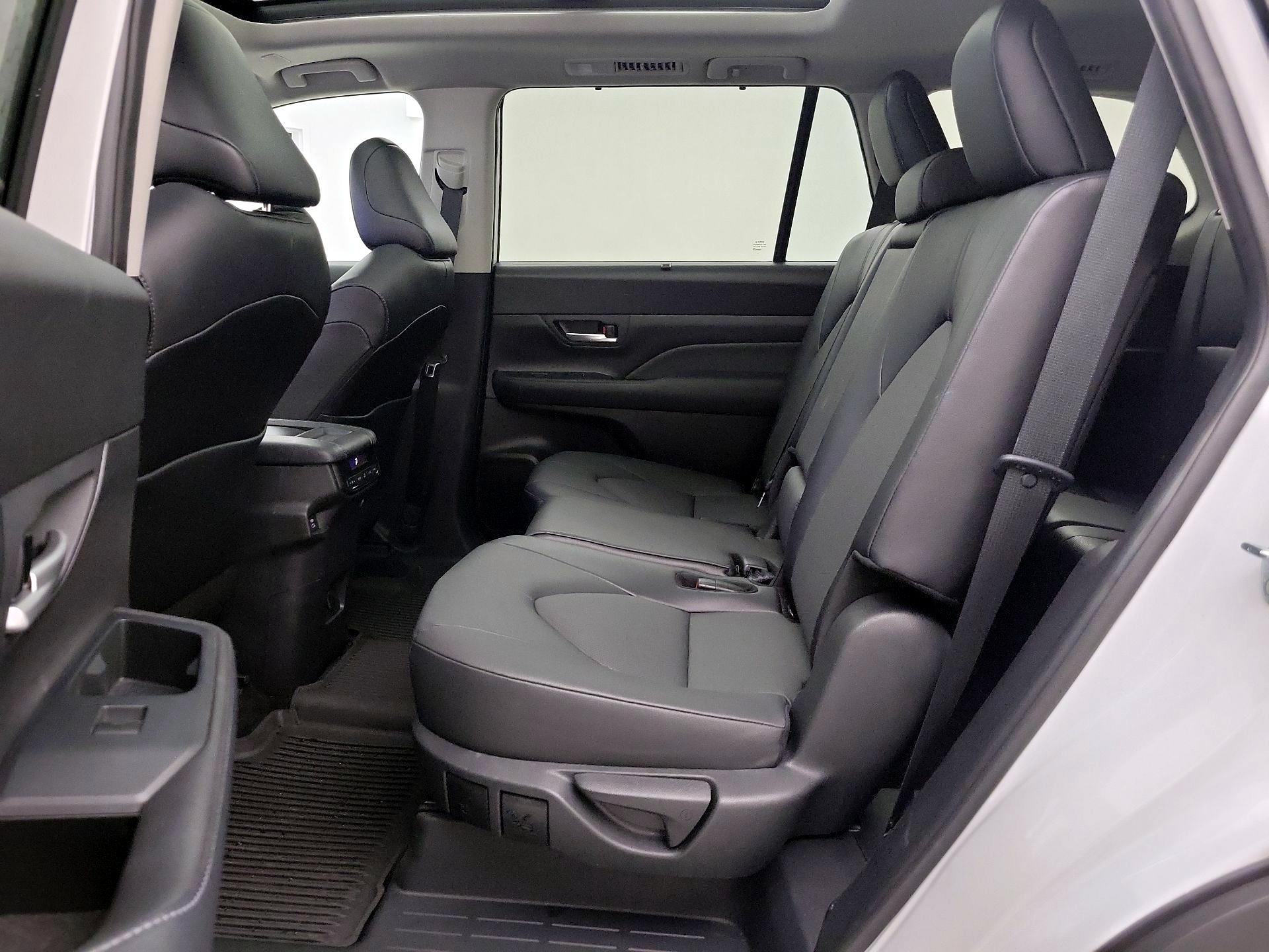 Thumbnail: 2024 Toyota Grand Highlander - 20