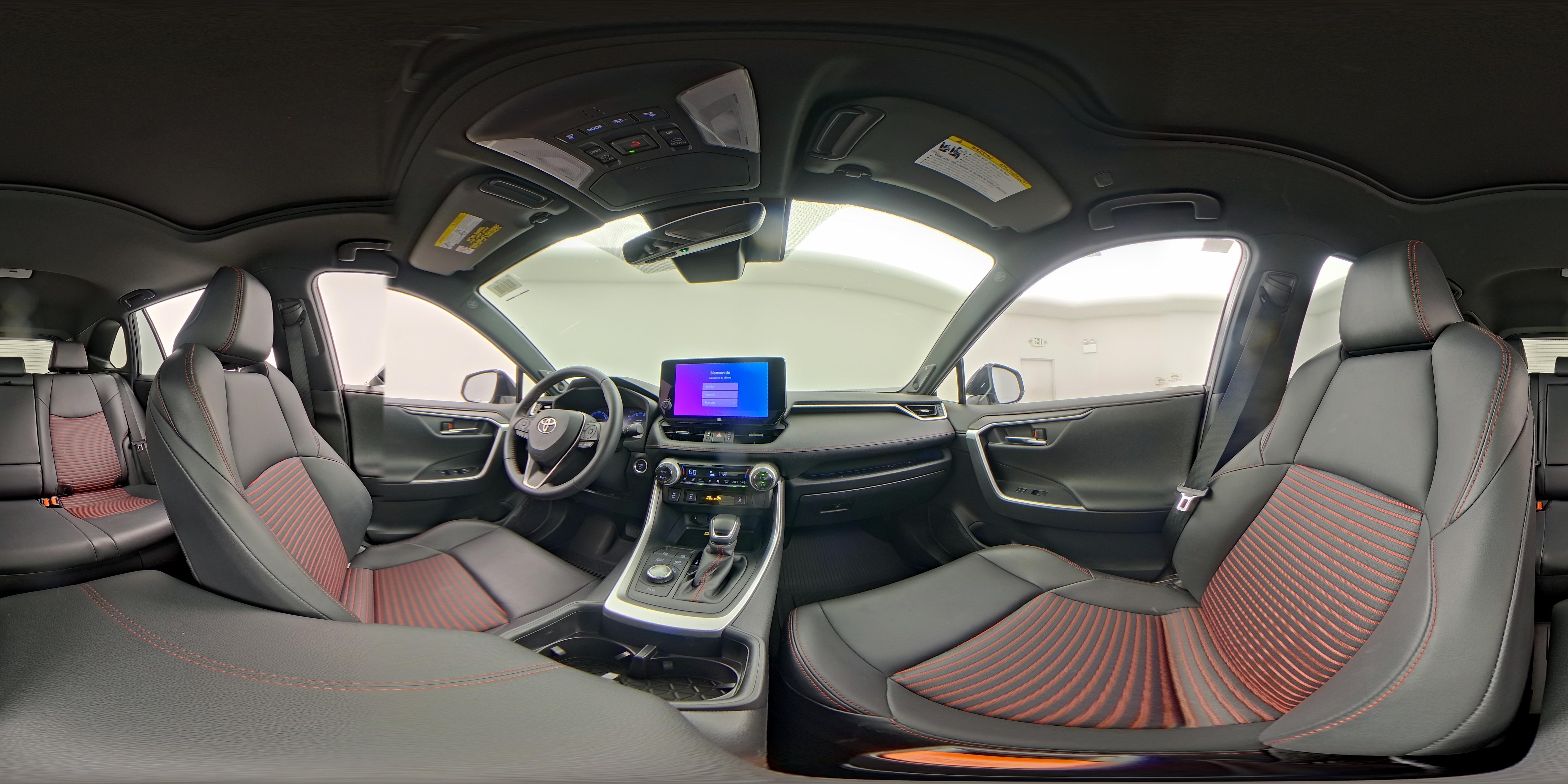 2024 Toyota RAV4 XSE - Photo 25