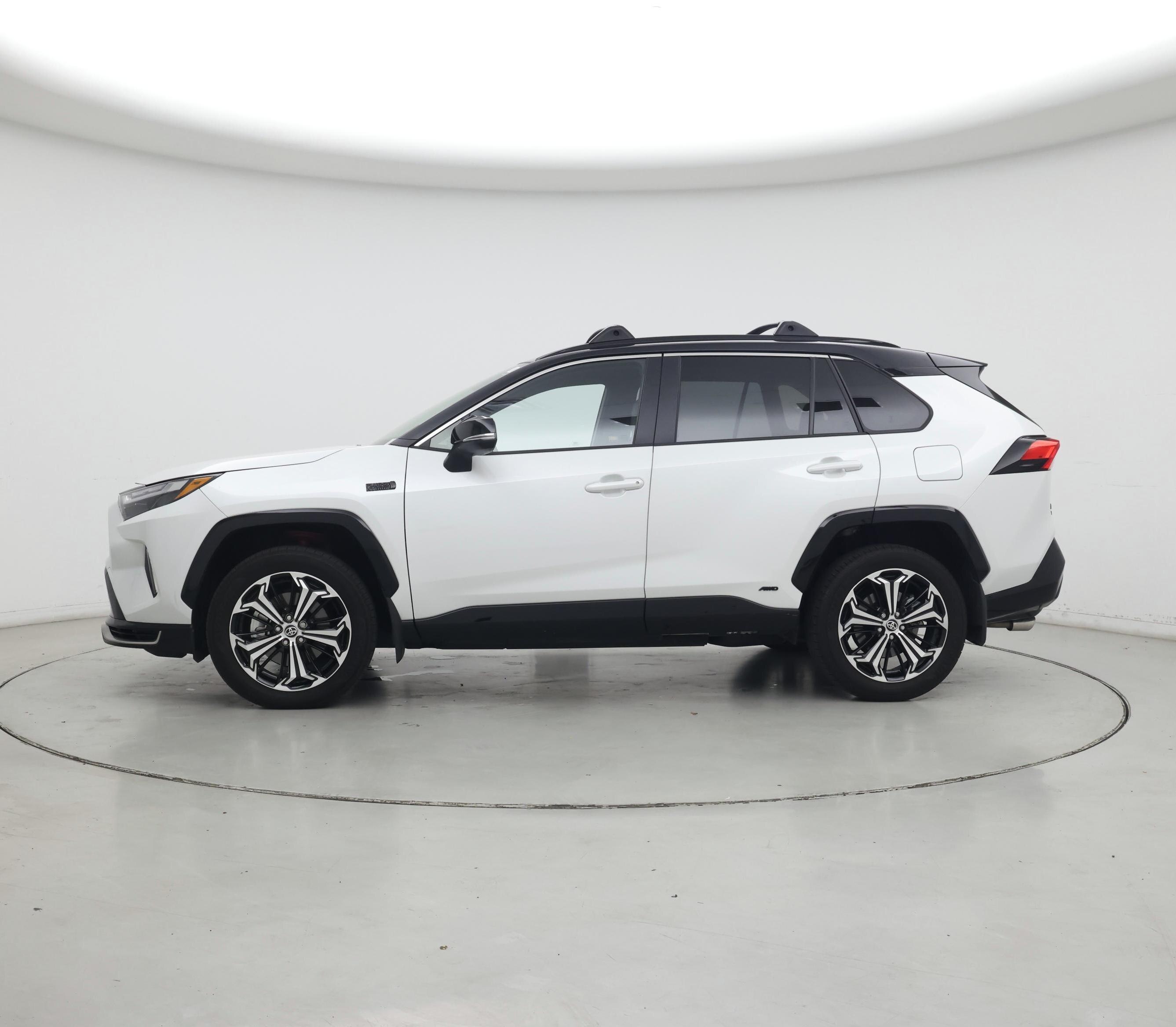 Thumbnail: 2024 Toyota RAV4 - 3