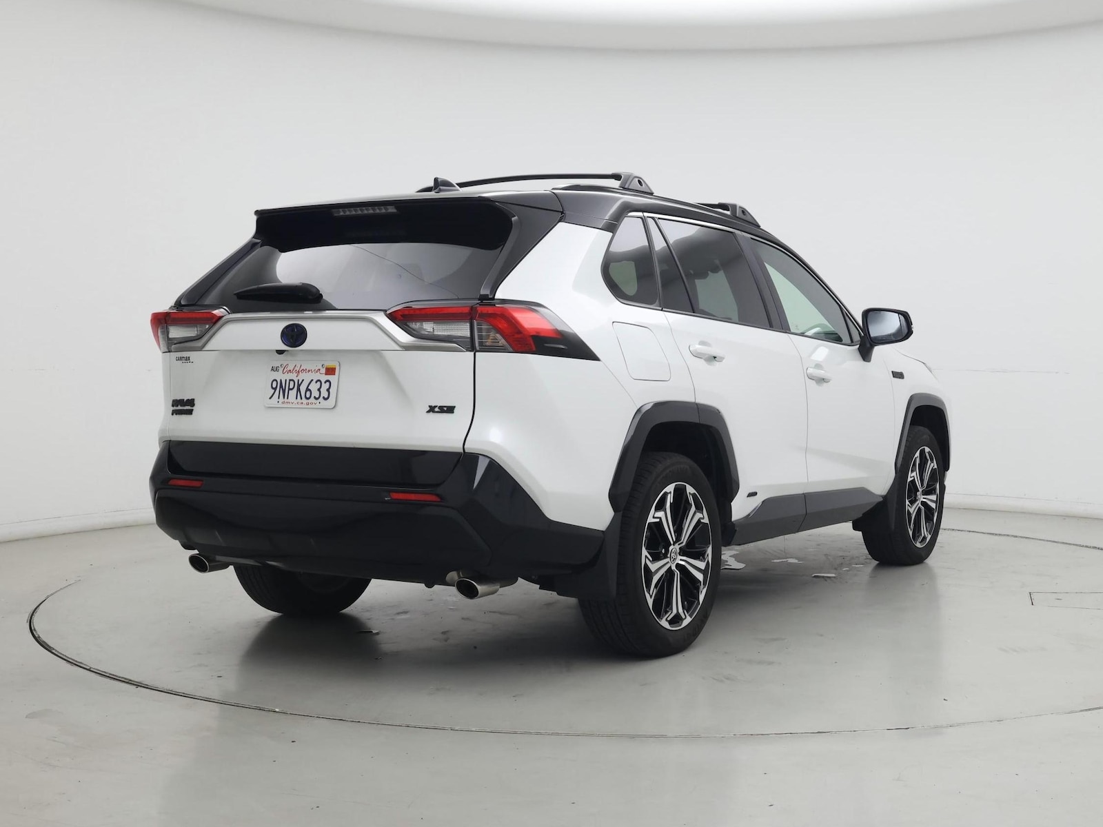 2024 Toyota RAV4 XSE - Photo 9