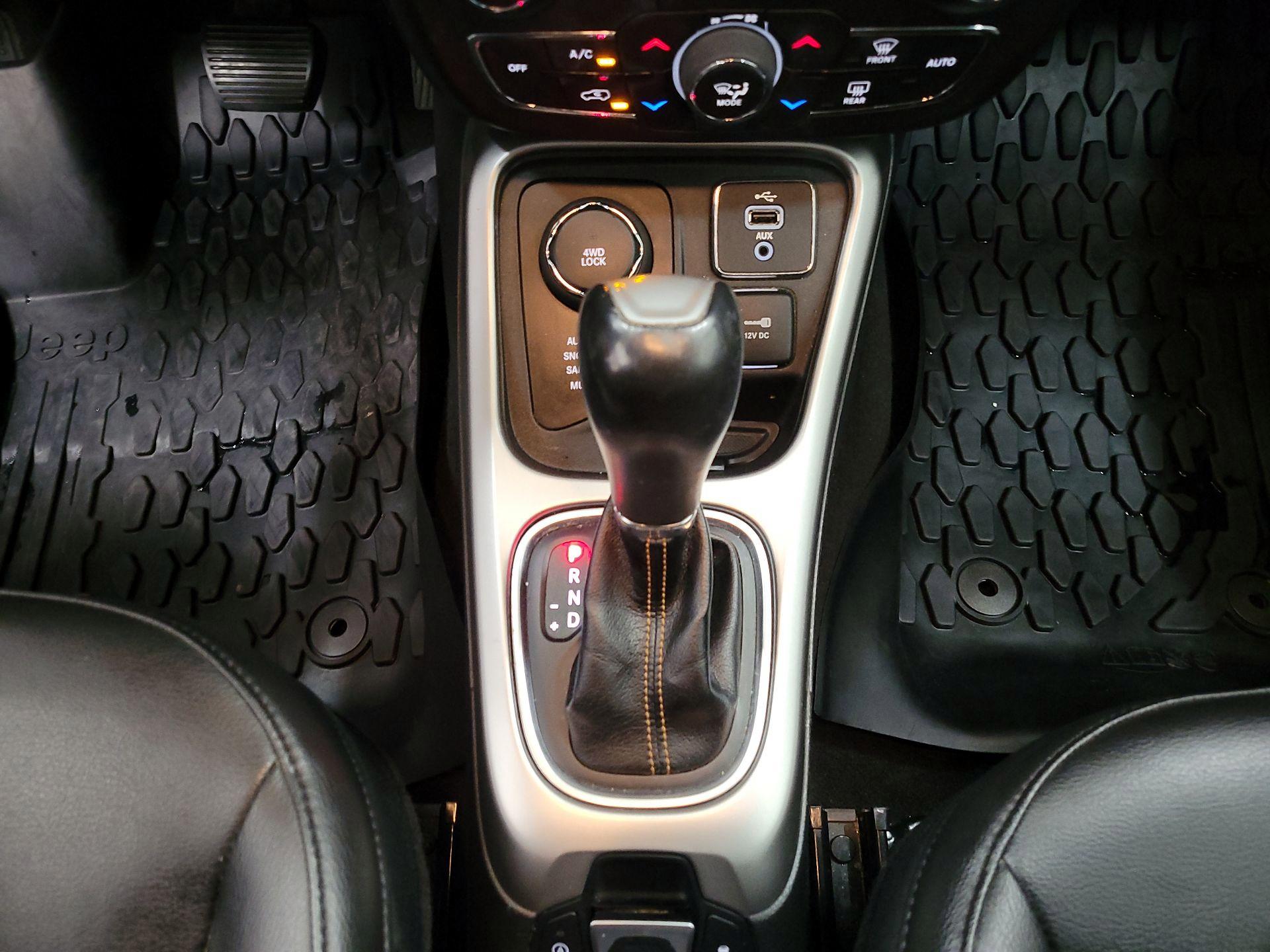 Thumbnail: 2018 Jeep Compass - 17