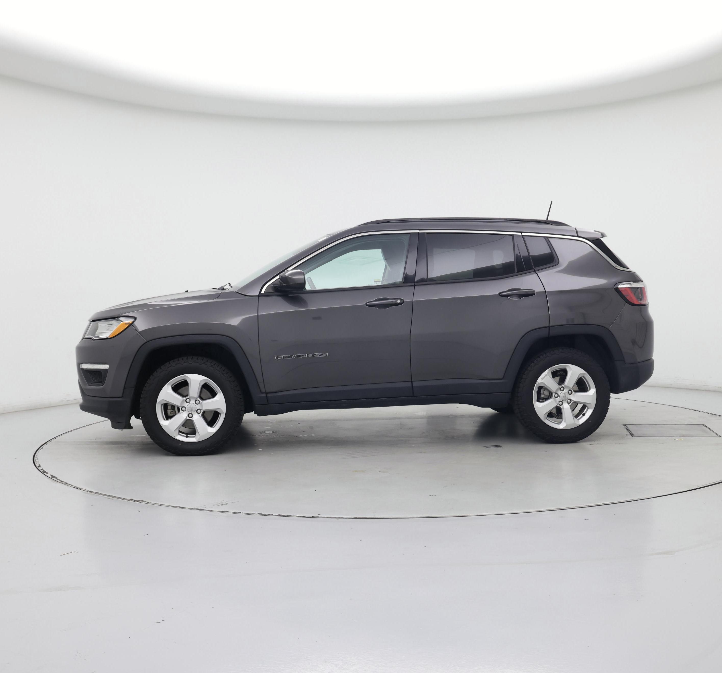 Thumbnail: 2018 Jeep Compass - 3