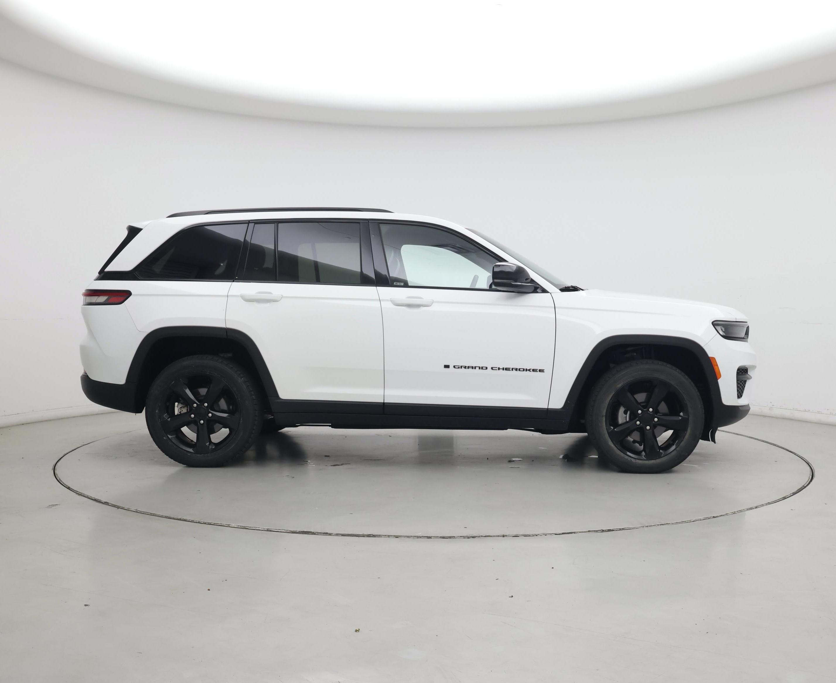 Thumbnail: 2023 Jeep Grand Cherokee - 7