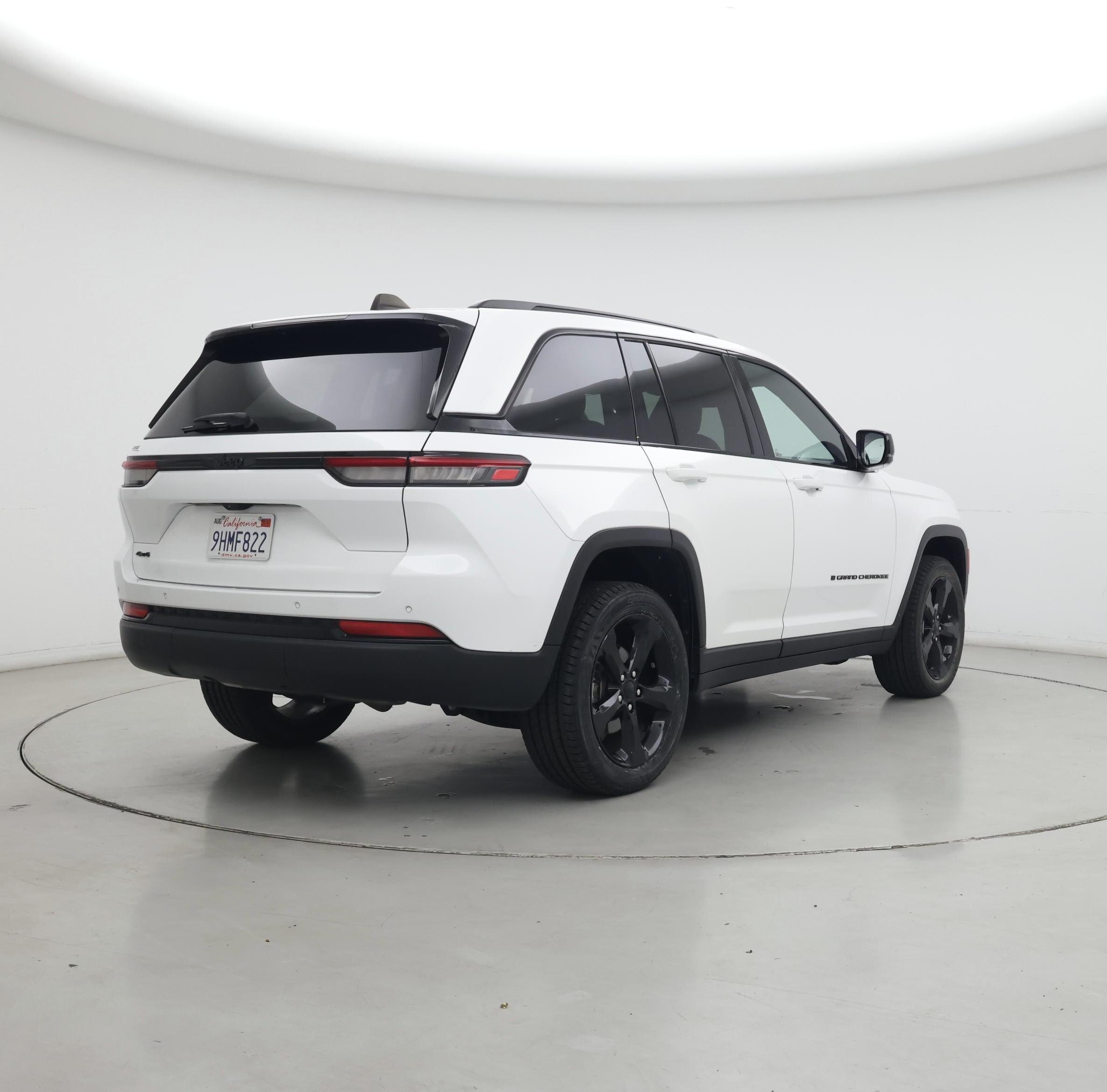 Thumbnail: 2023 Jeep Grand Cherokee - 8