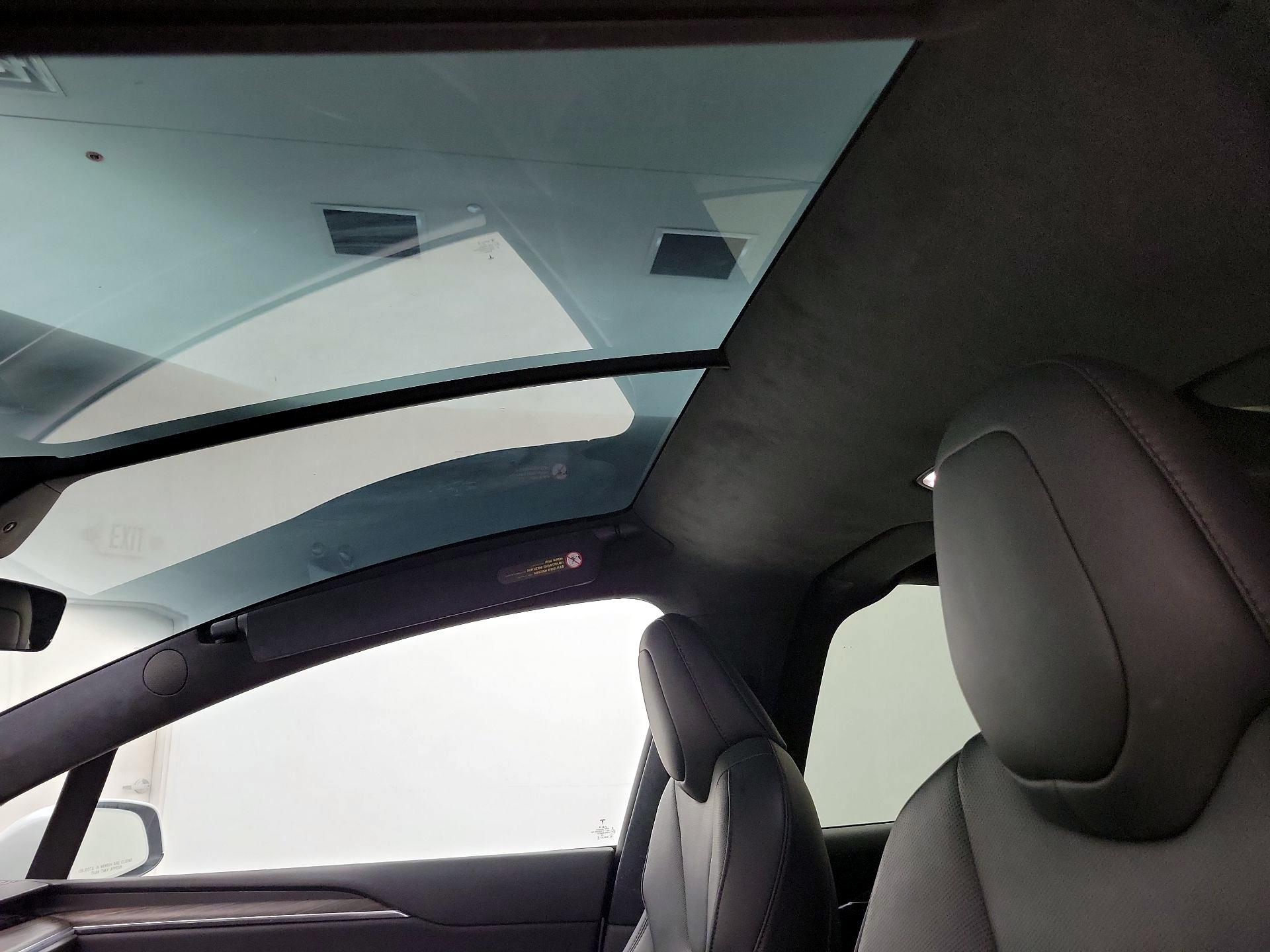 Thumbnail: 2023 Tesla Model X - 18