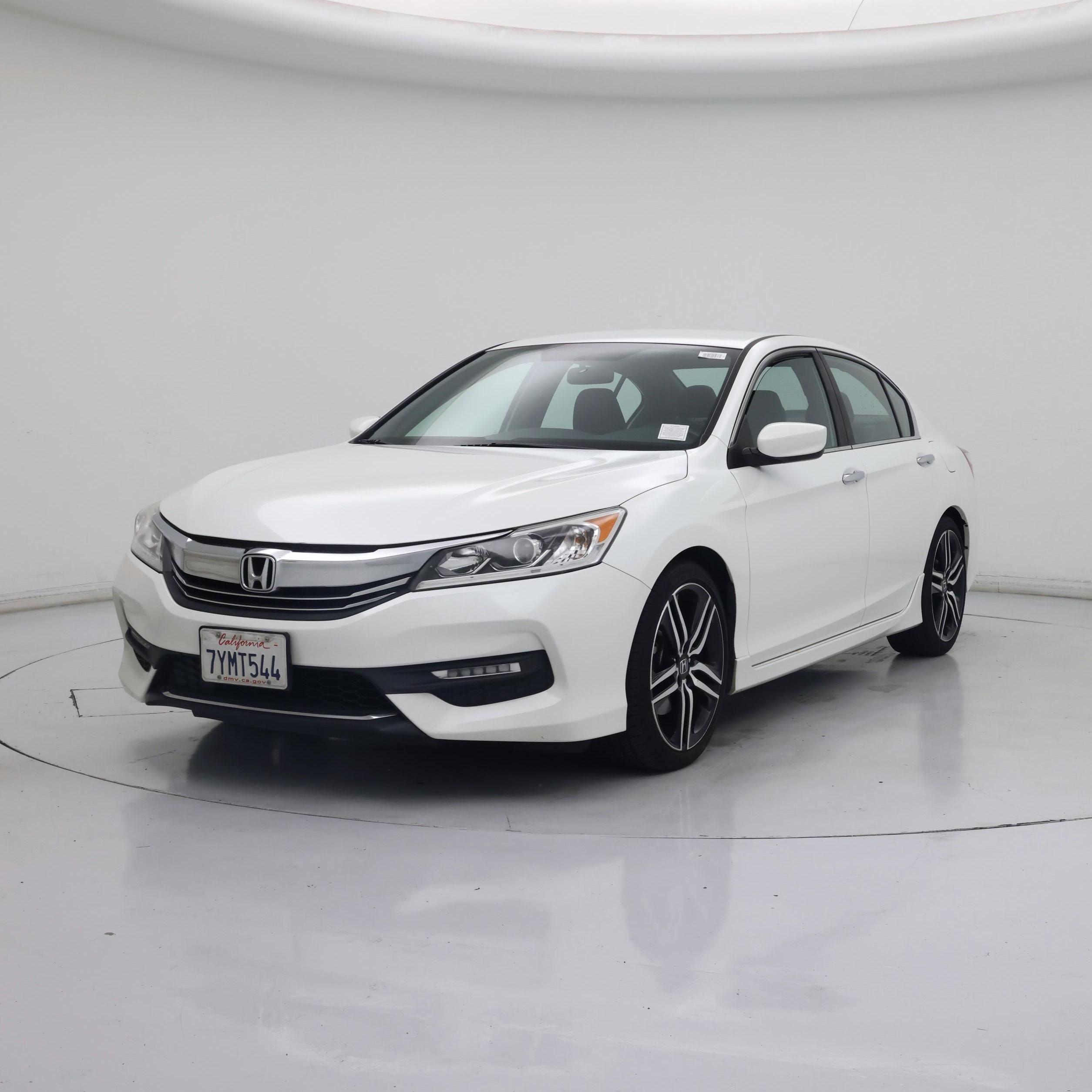 Thumbnail: 2017 Honda Accord - 4