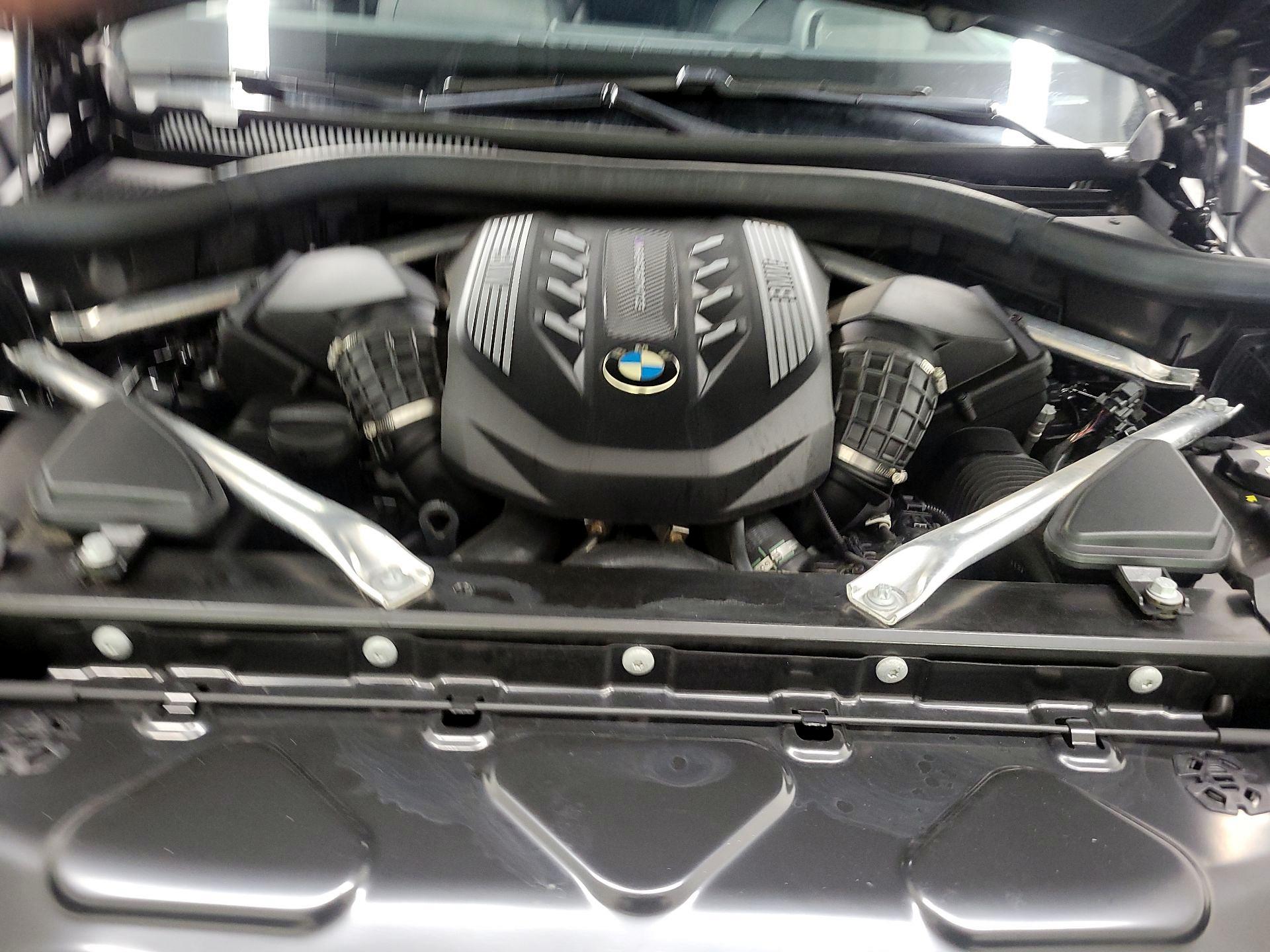 Thumbnail: 2022 BMW X5 - 19
