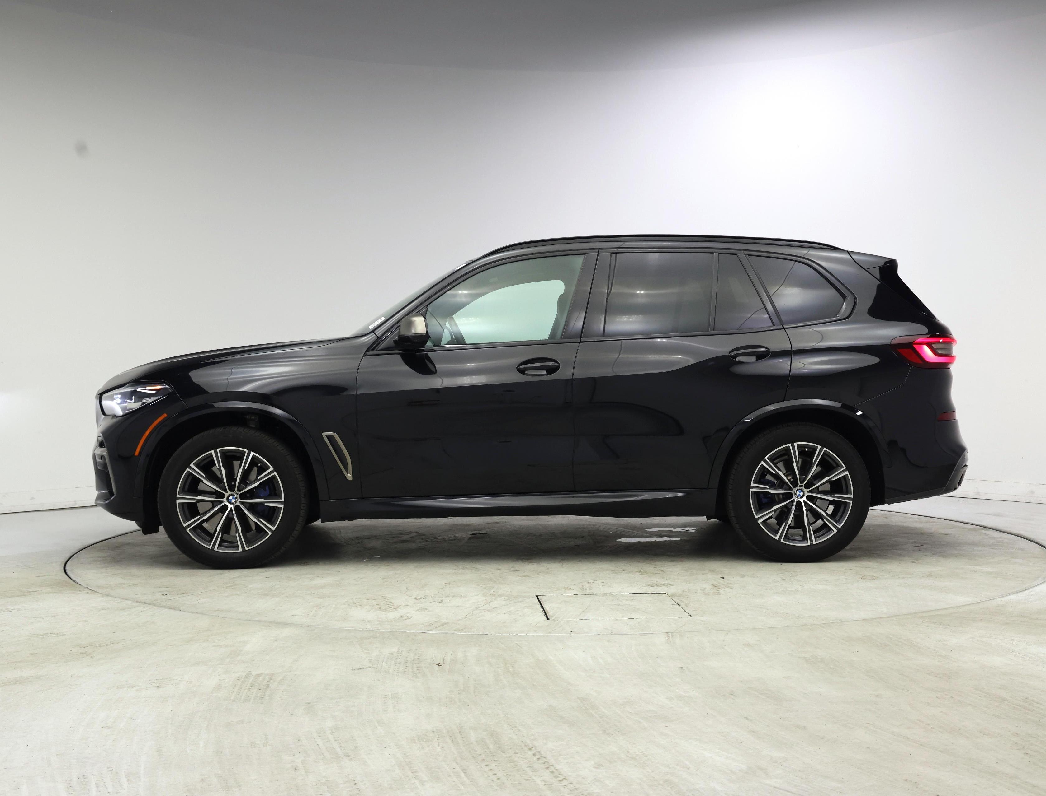 Thumbnail: 2022 BMW X5 - 3