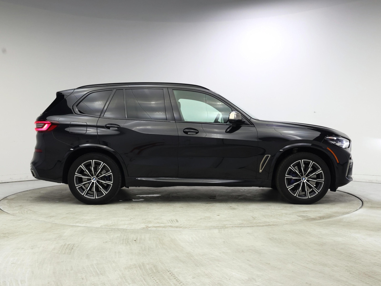 2022 BMW X5 M50i - Photo 8
