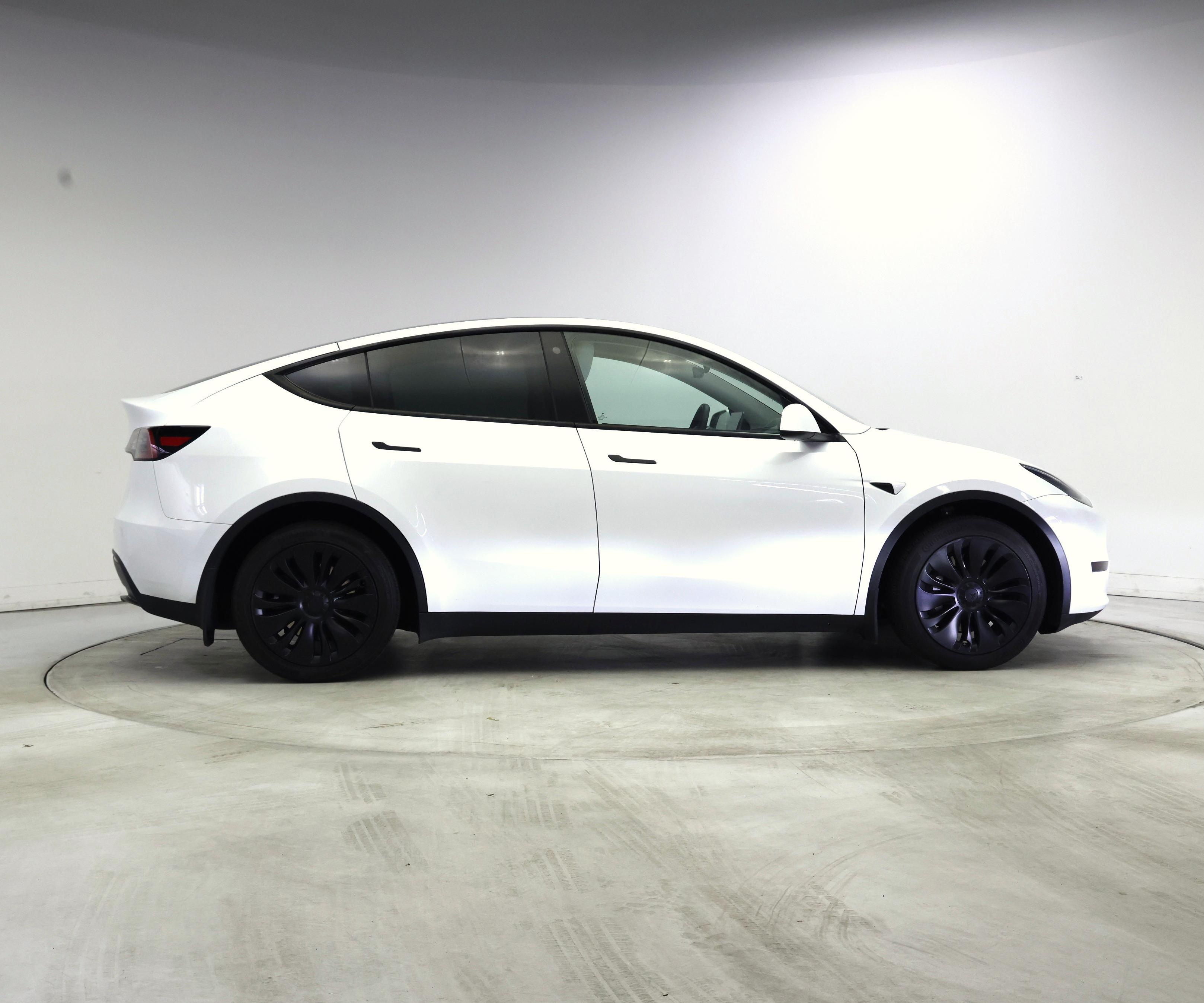 Thumbnail: 2023 Tesla Model Y - 7