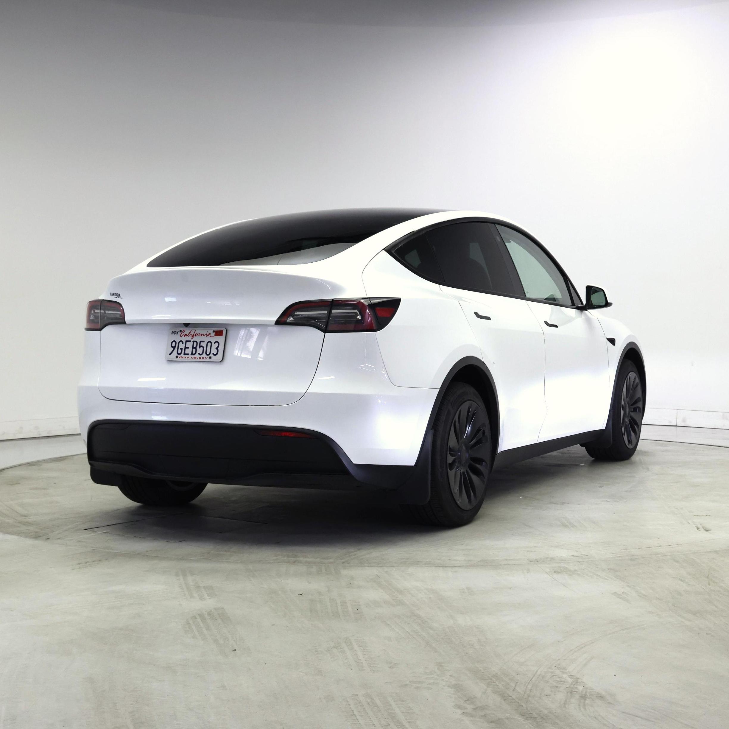 Thumbnail: 2023 Tesla Model Y - 8