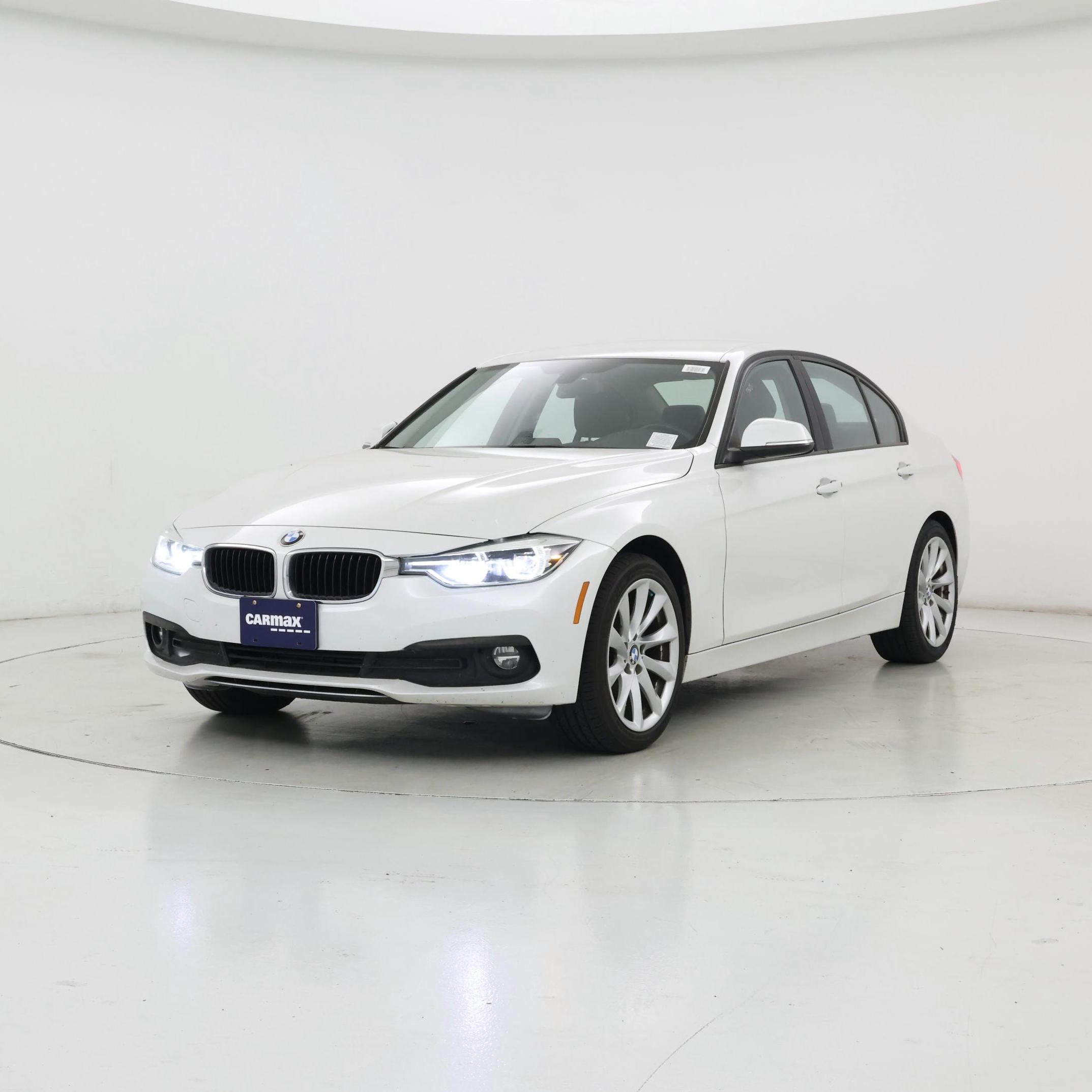 Thumbnail: 2018 BMW 3 Series - 4