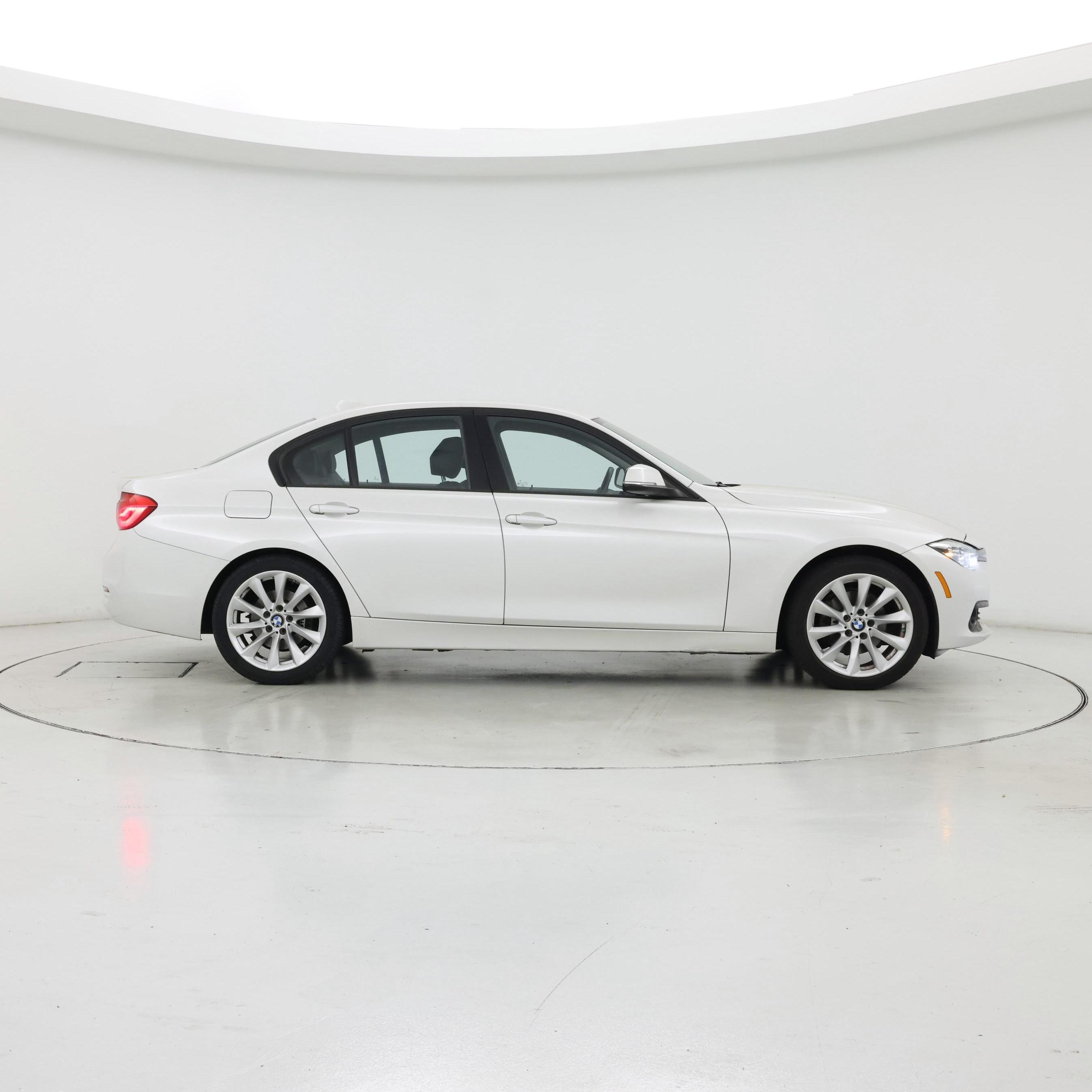 Thumbnail: 2018 BMW 3 Series - 7