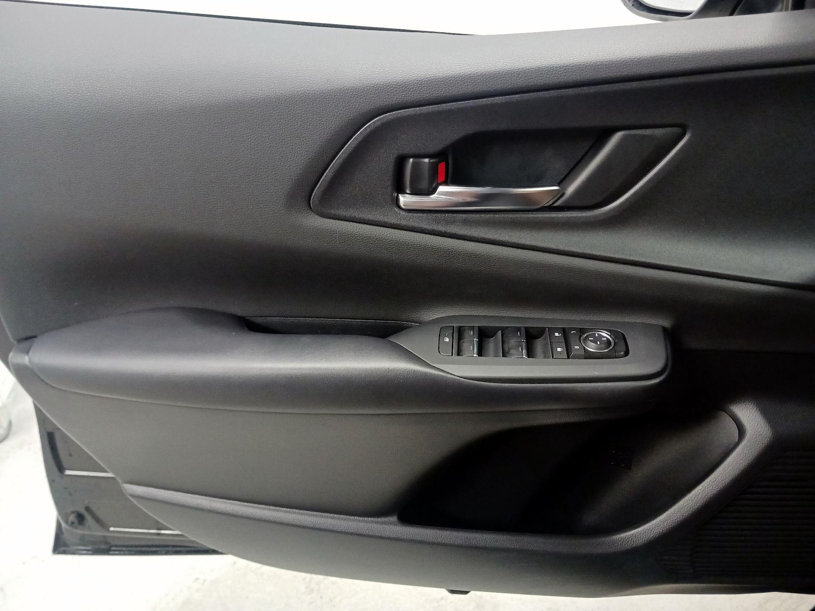 2023 Toyota Prius Prime XSE - Photo 13