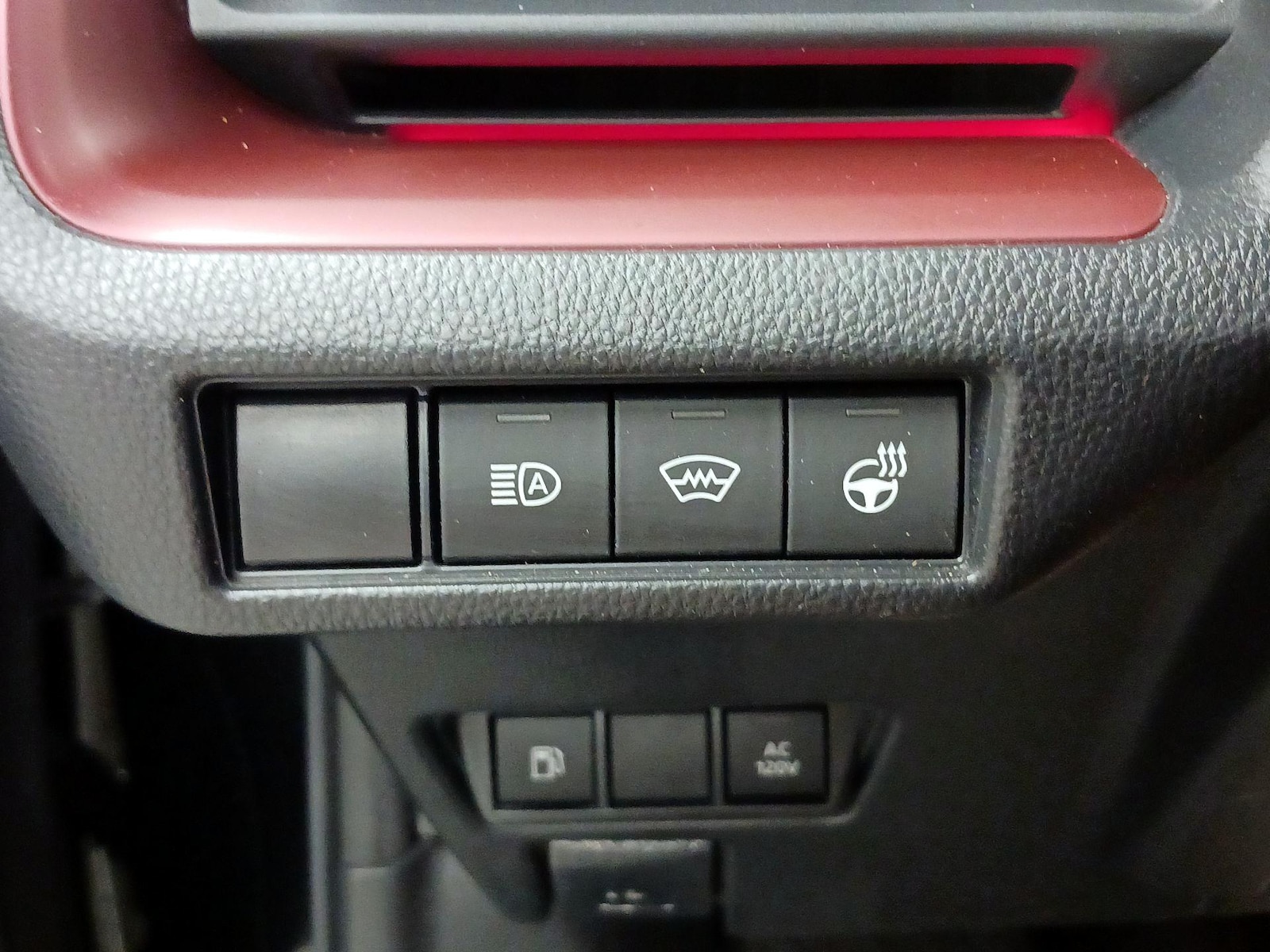 2023 Toyota Prius Prime XSE - Photo 14