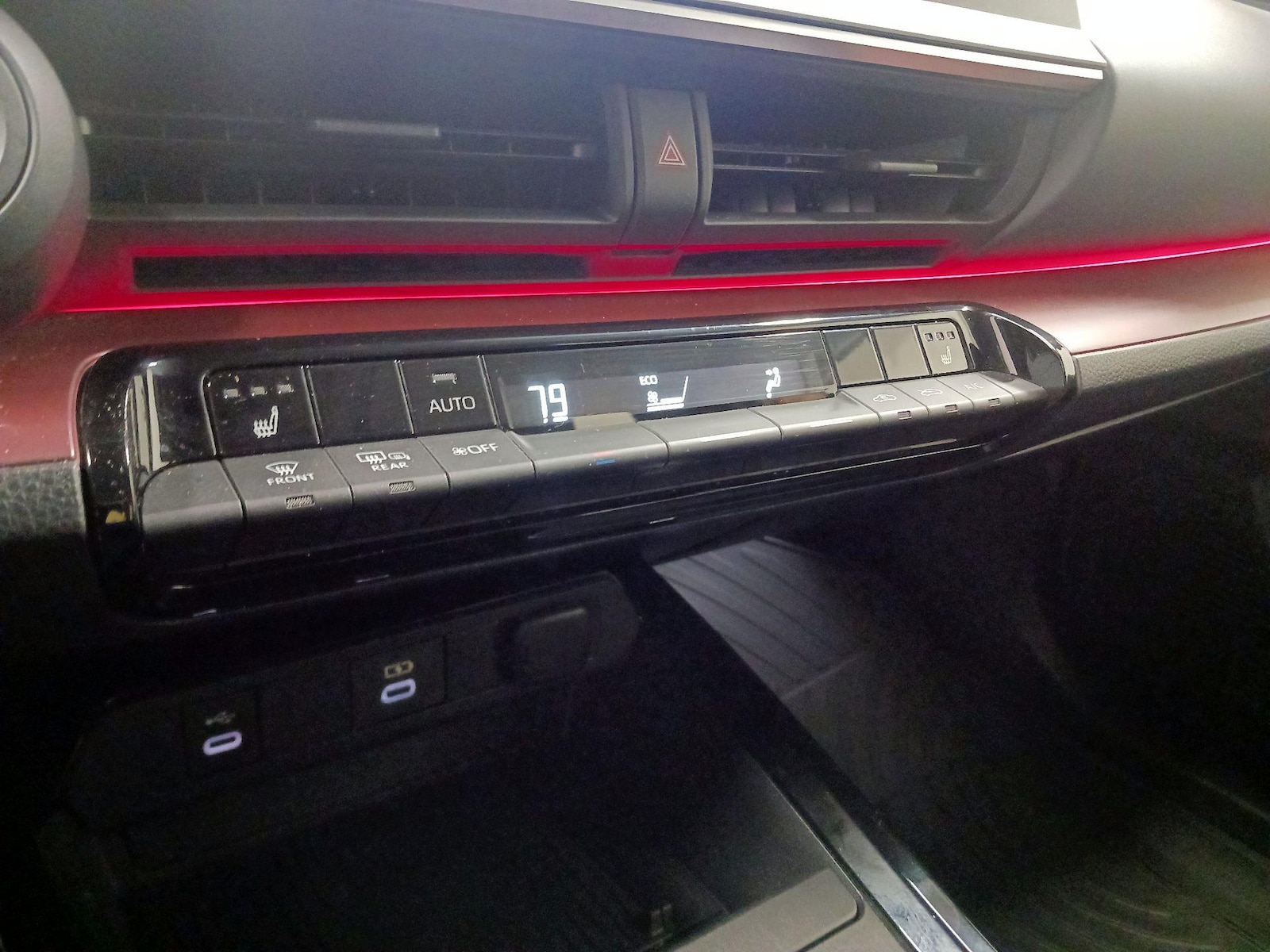 2023 Toyota Prius Prime XSE - Photo 18