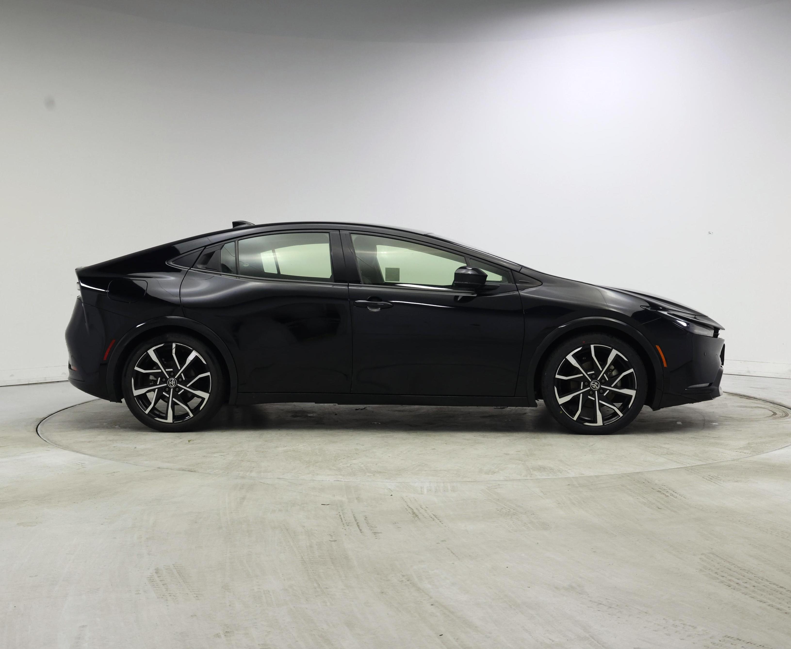 Thumbnail: 2023 Toyota Prius Prime - 7