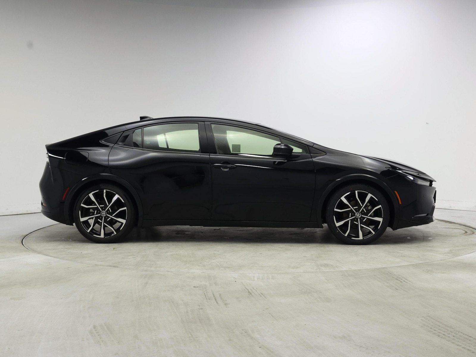 2023 Toyota Prius Prime XSE - Photo 8