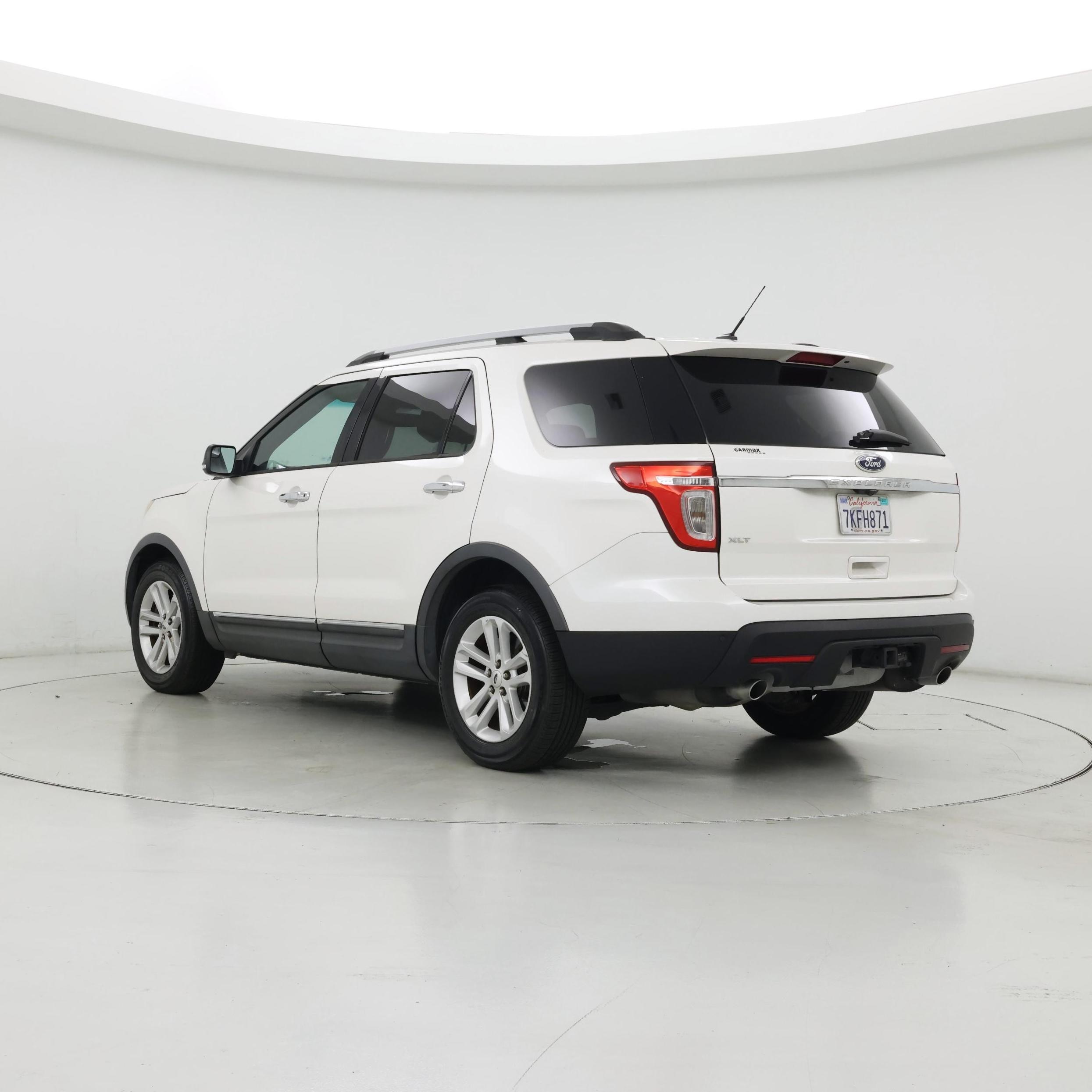 Thumbnail: 2015 Ford Explorer - 2