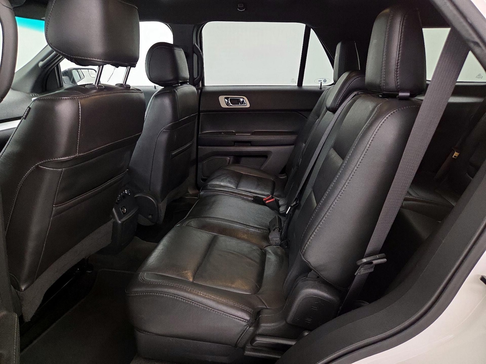 2015 Ford Explorer XLT - Photo 21