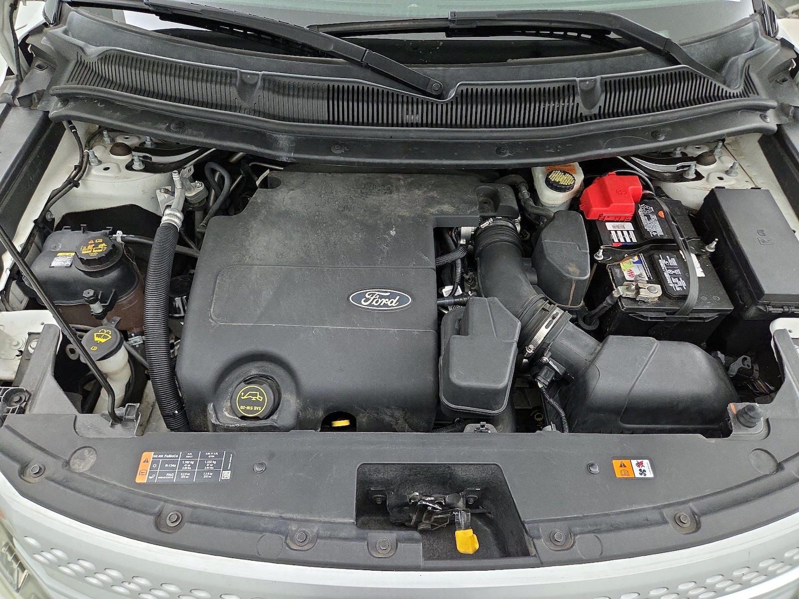 2015 Ford Explorer XLT - Photo 25