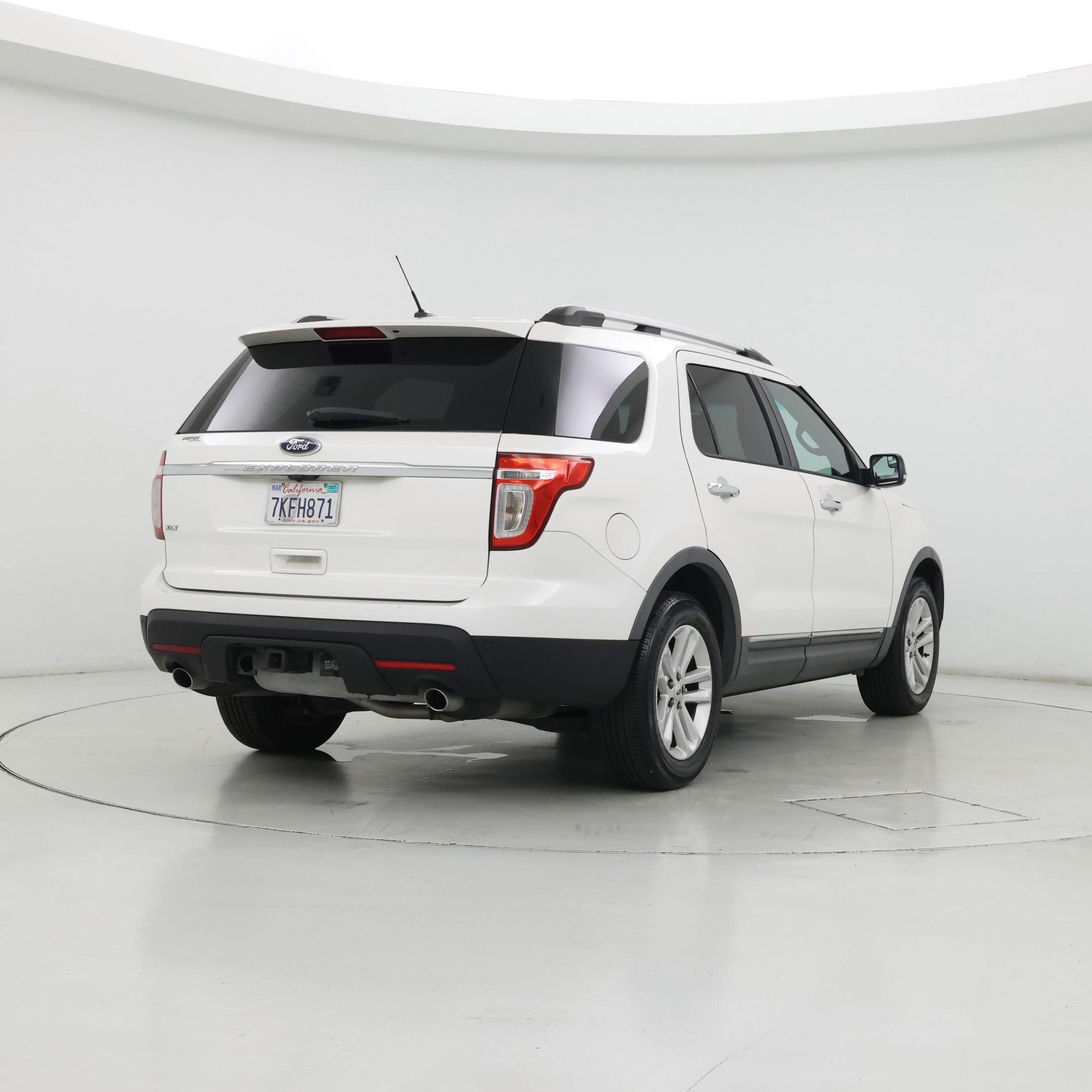 Thumbnail: 2015 Ford Explorer - 8