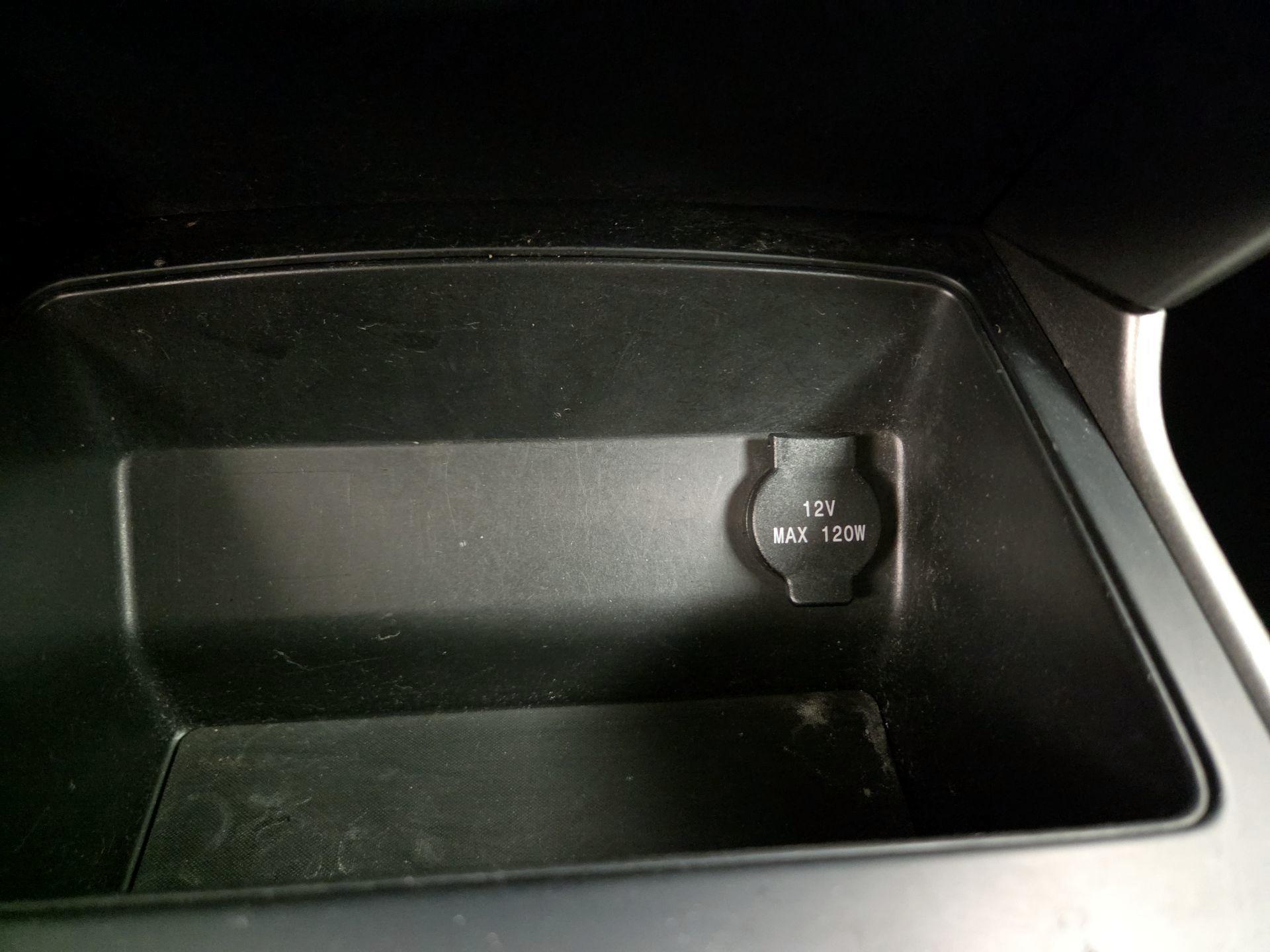 Thumbnail: 2015 Nissan Altima - 17