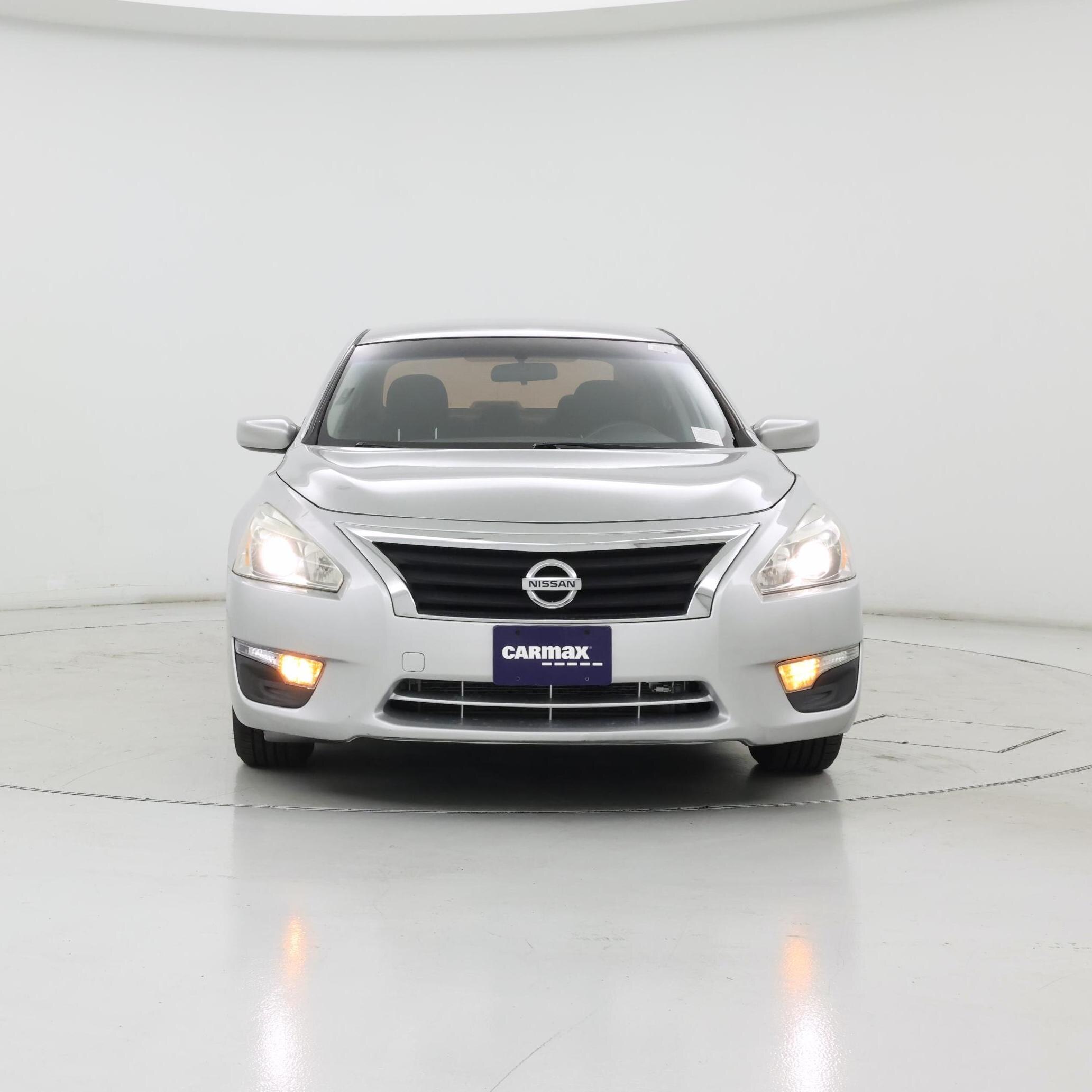 Thumbnail: 2015 Nissan Altima - 5