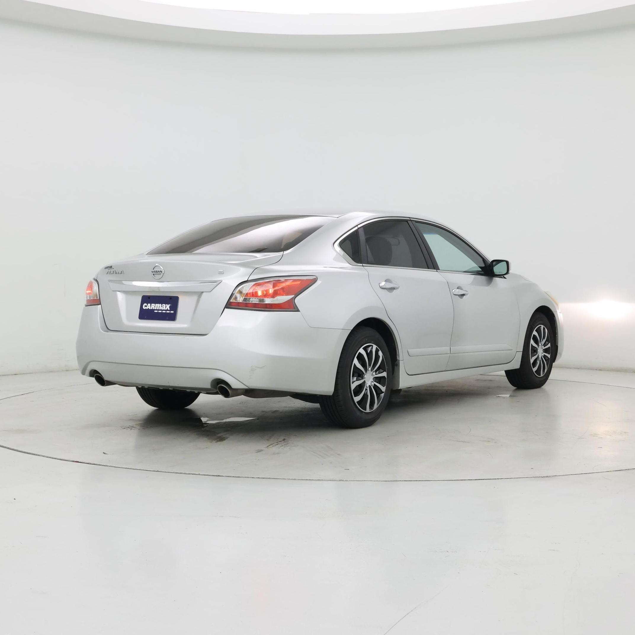 Thumbnail: 2015 Nissan Altima - 8