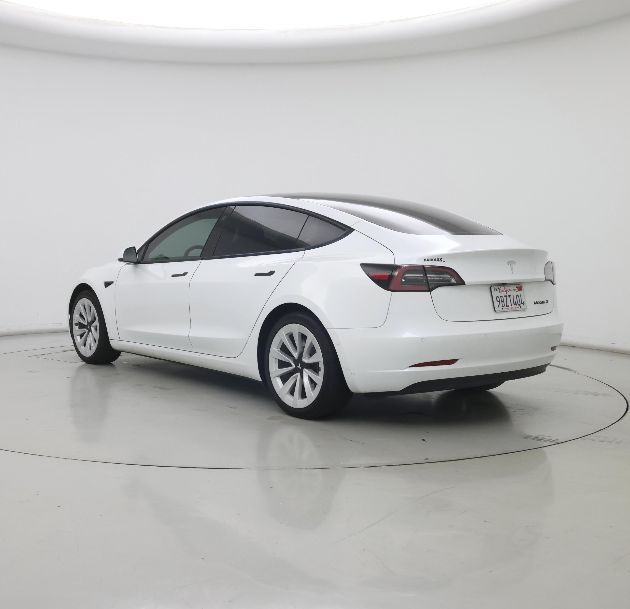 Thumbnail: 2022 Tesla Model 3 - 2