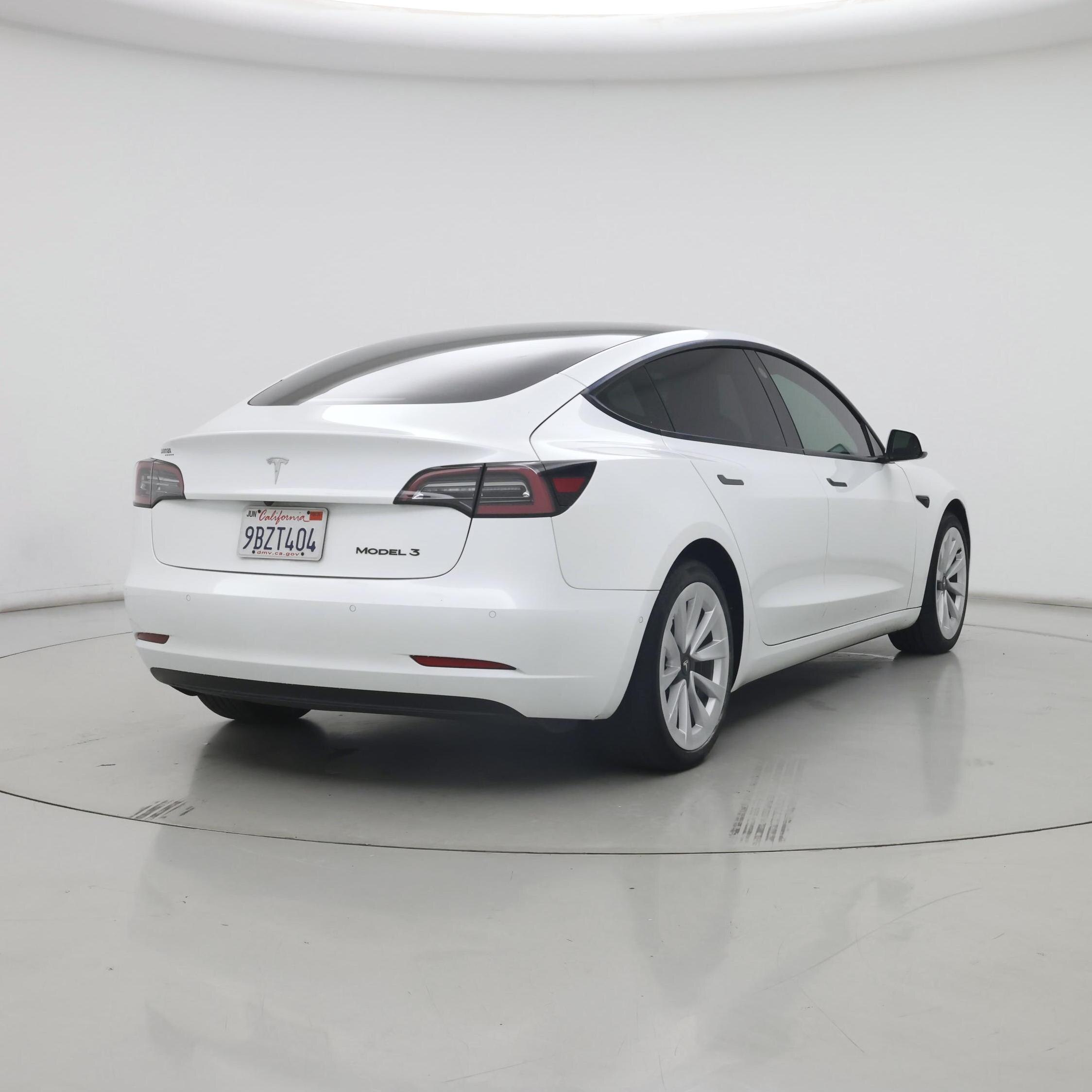 Thumbnail: 2022 Tesla Model 3 - 8