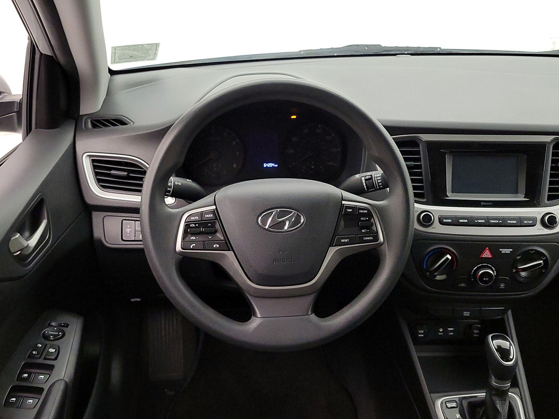 Thumbnail: 2021 Hyundai Accent - 10