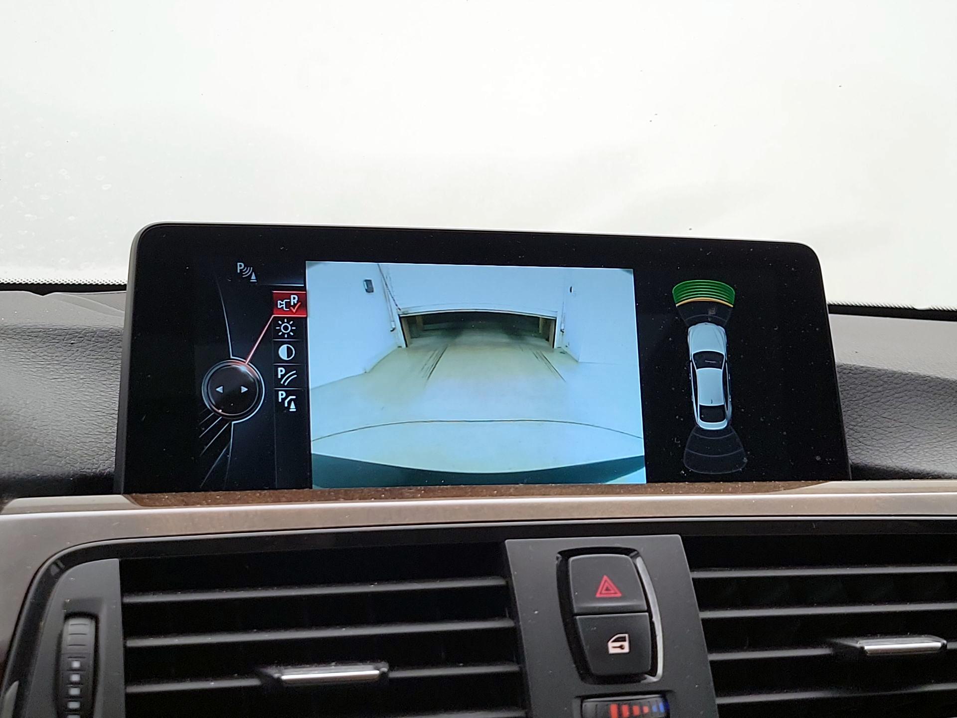 Thumbnail: 2016 BMW 4 Series - 15