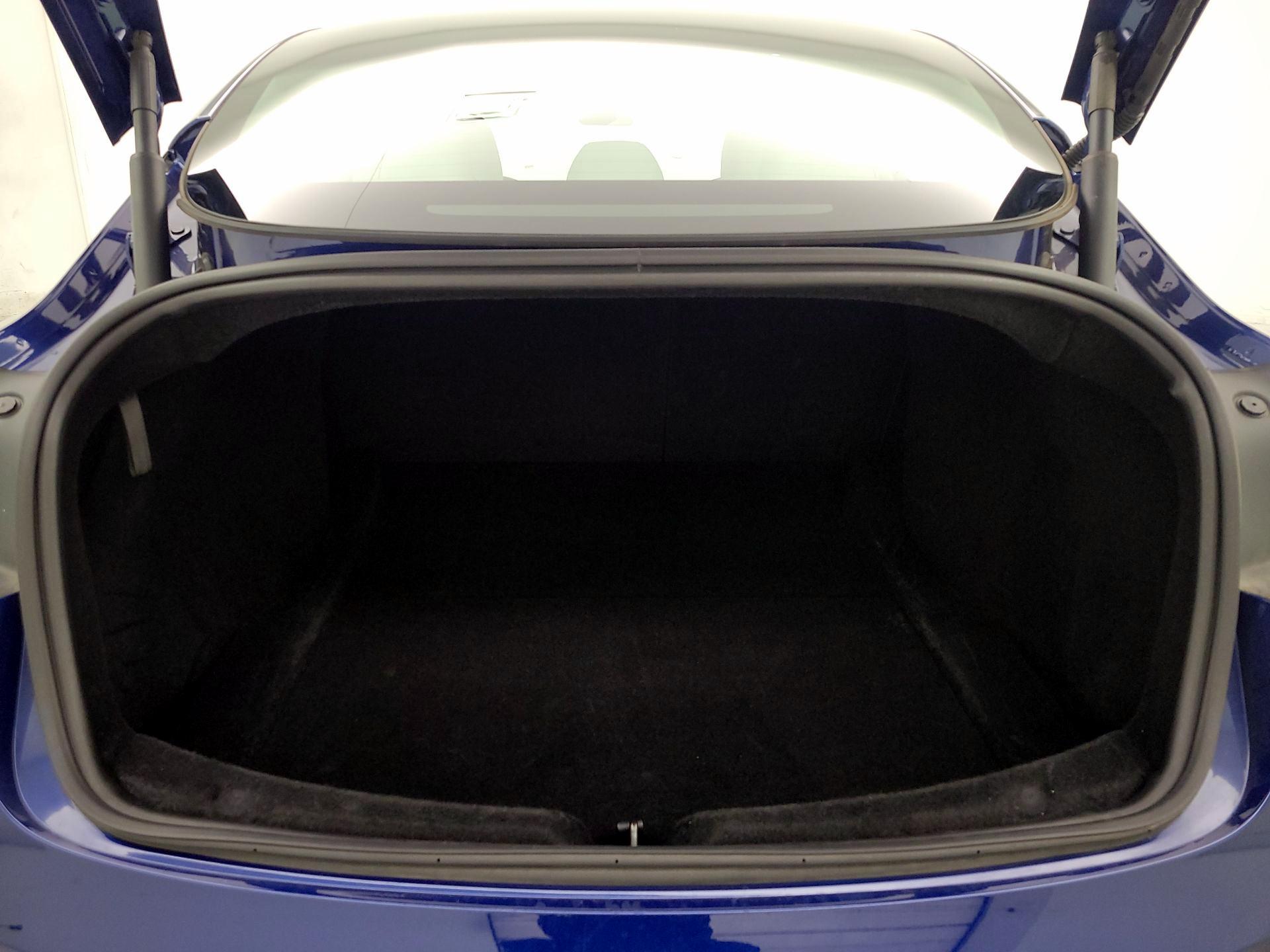 Thumbnail: 2024 Tesla Model 3 - 18