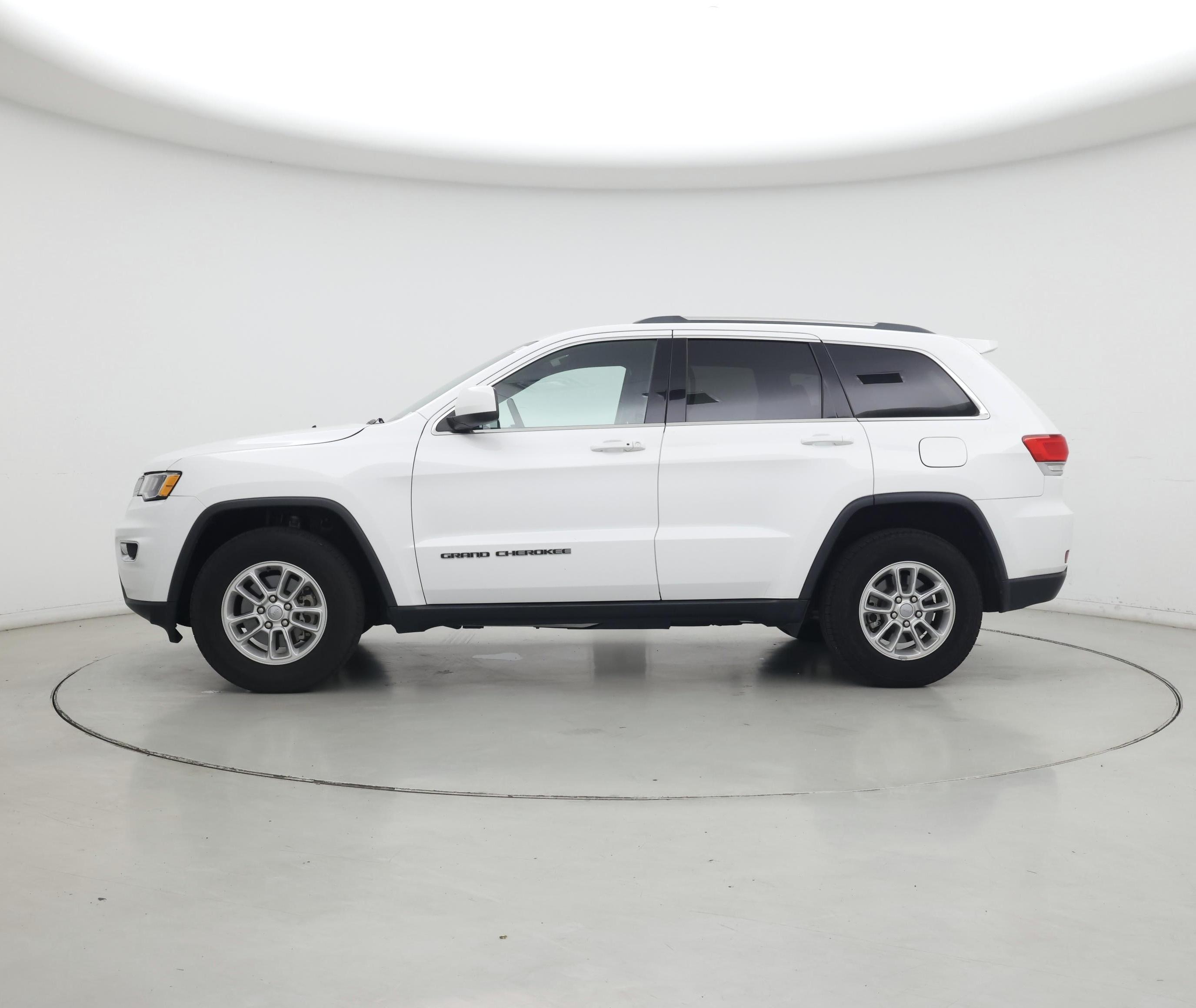Thumbnail: 2018 Jeep Grand Cherokee - 3