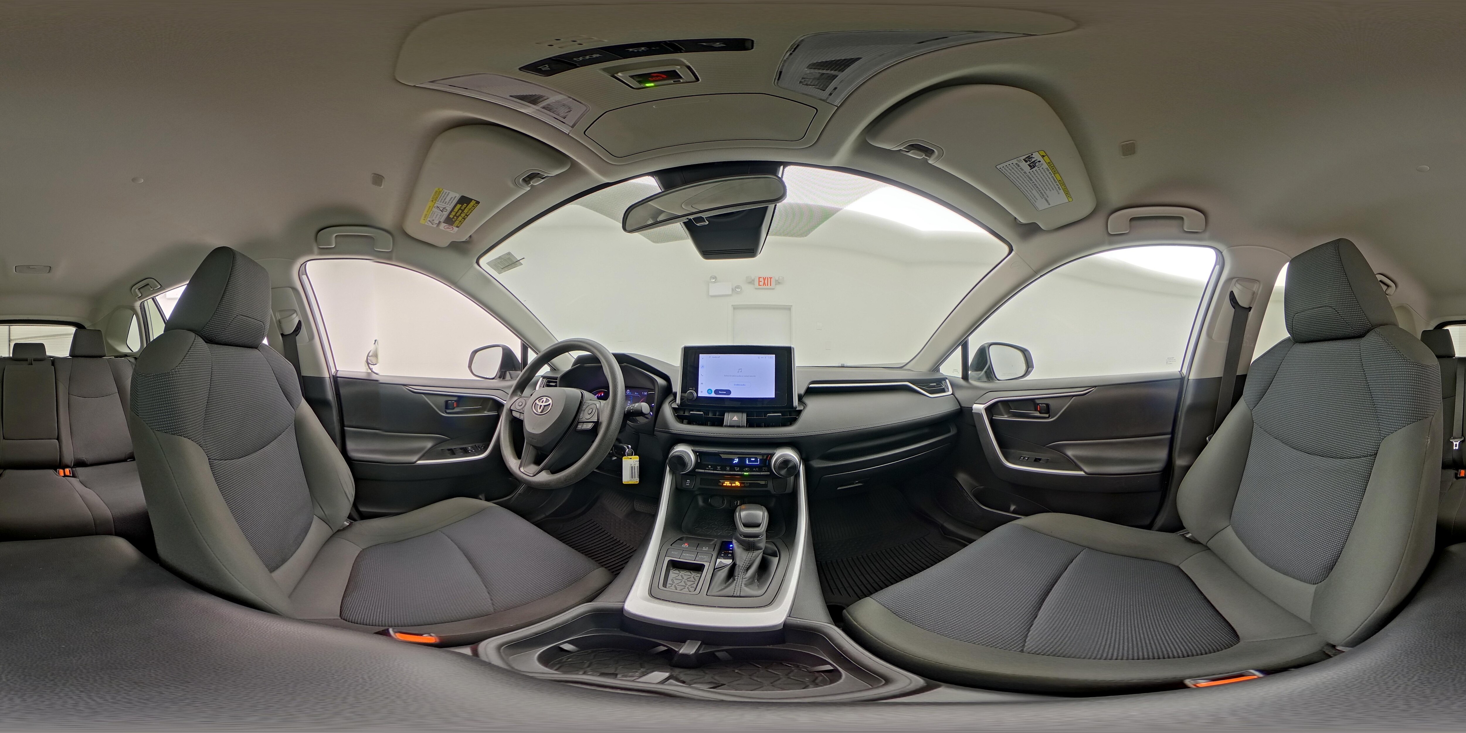 2023 Toyota RAV4 LE - Photo 22