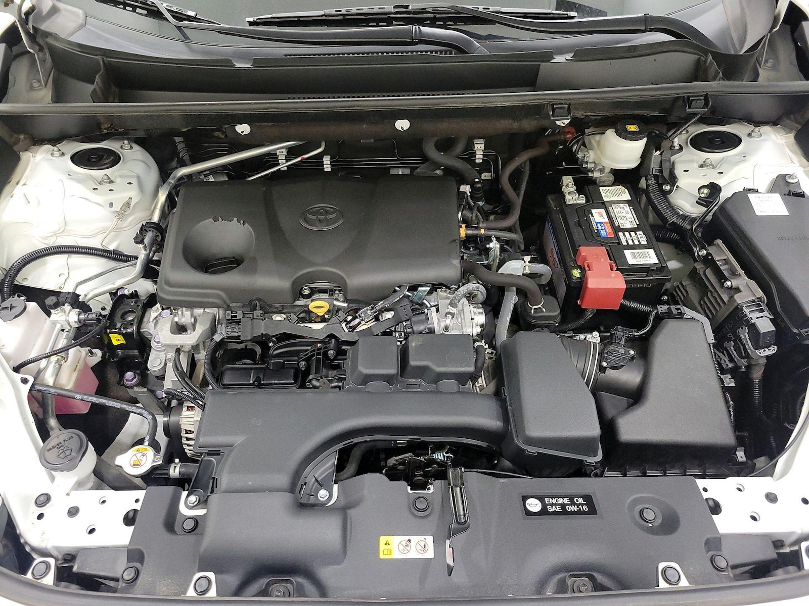 2023 Toyota RAV4 LE - Photo 20