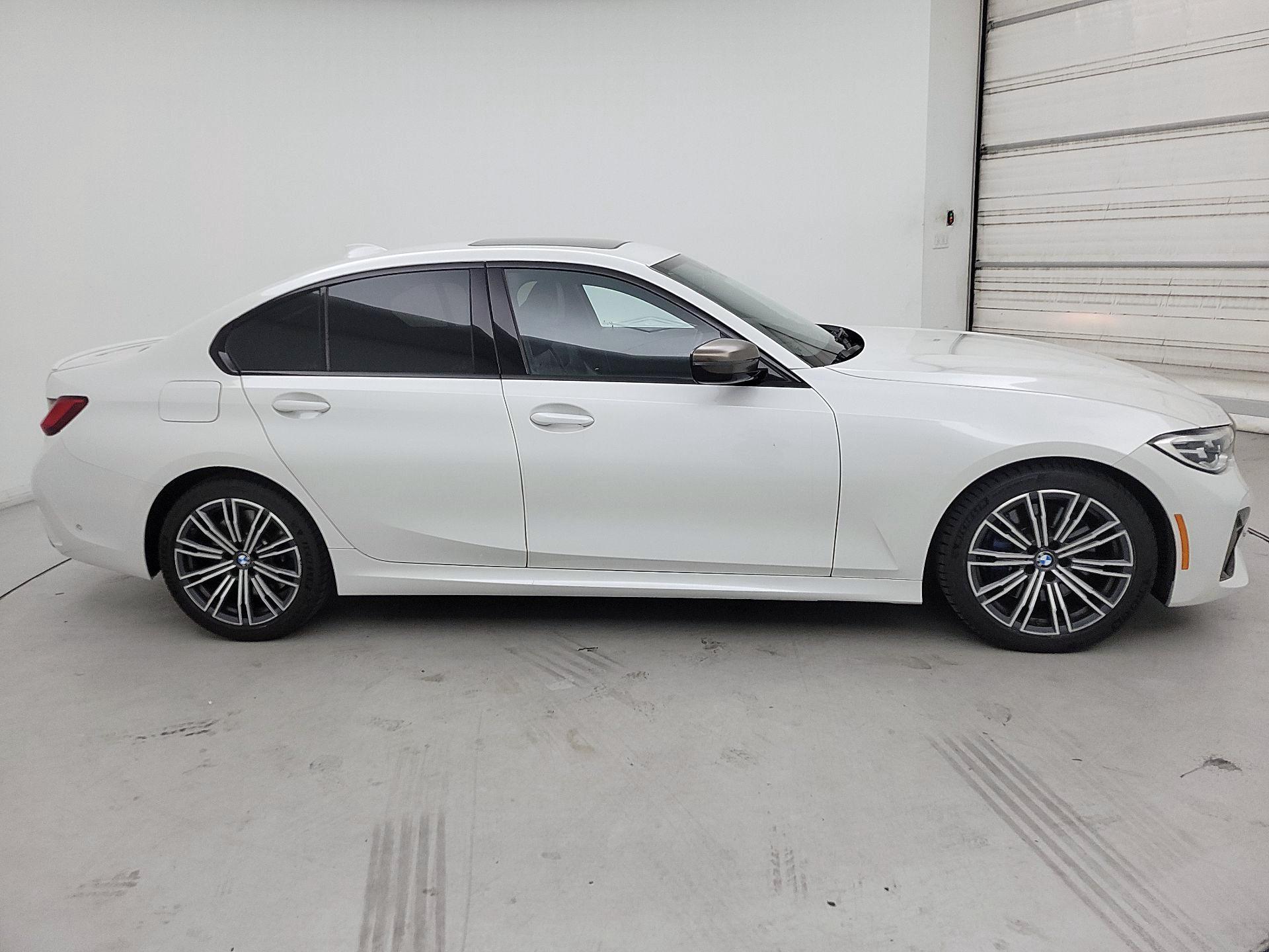 Thumbnail: 2020 BMW 3 Series - 4