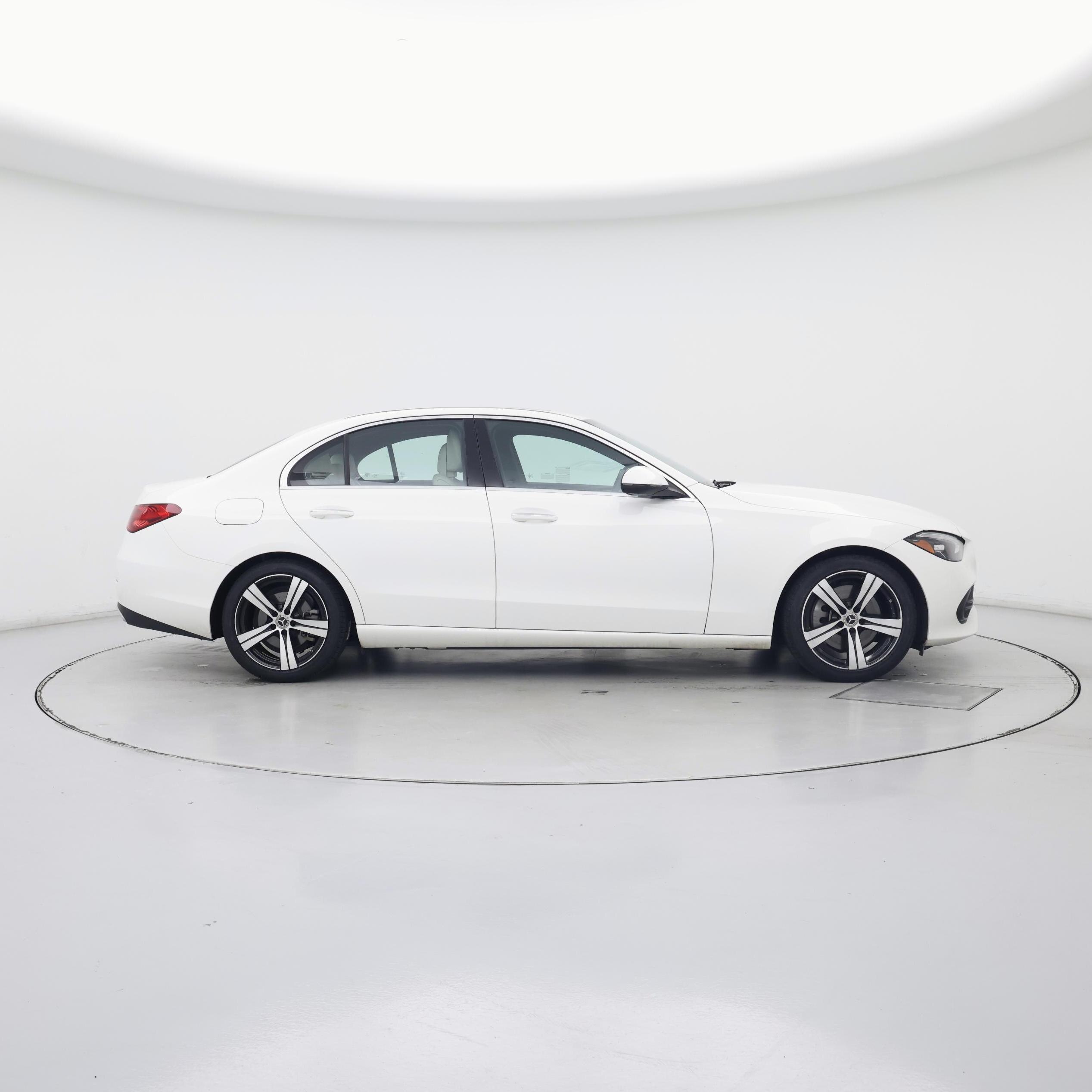 Thumbnail: 2022 Mercedes-Benz C-Class - 7